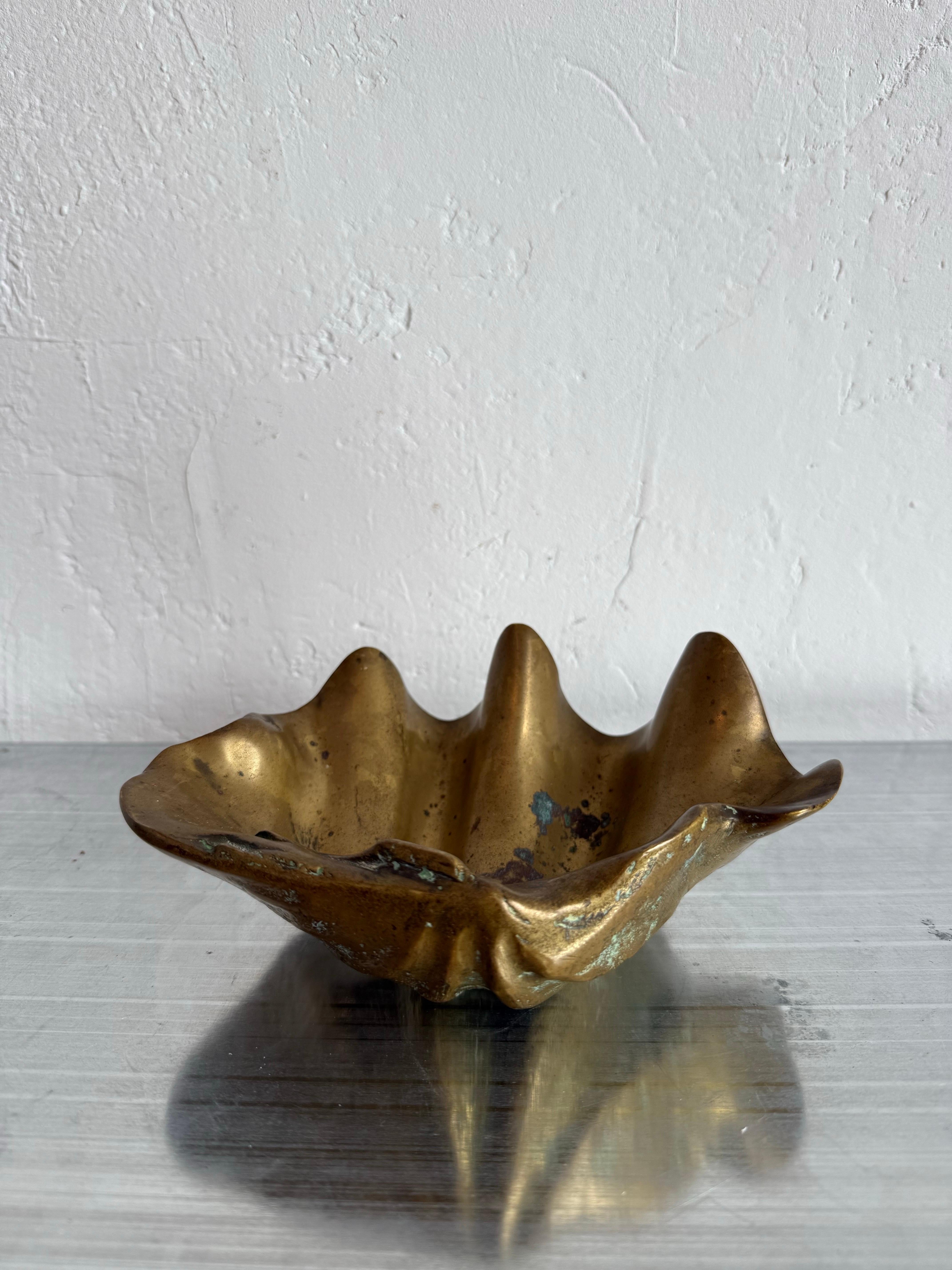 Brazilian Modern Bronze Clam Shell Ashtray or Catchall, 1960s For Sale 2