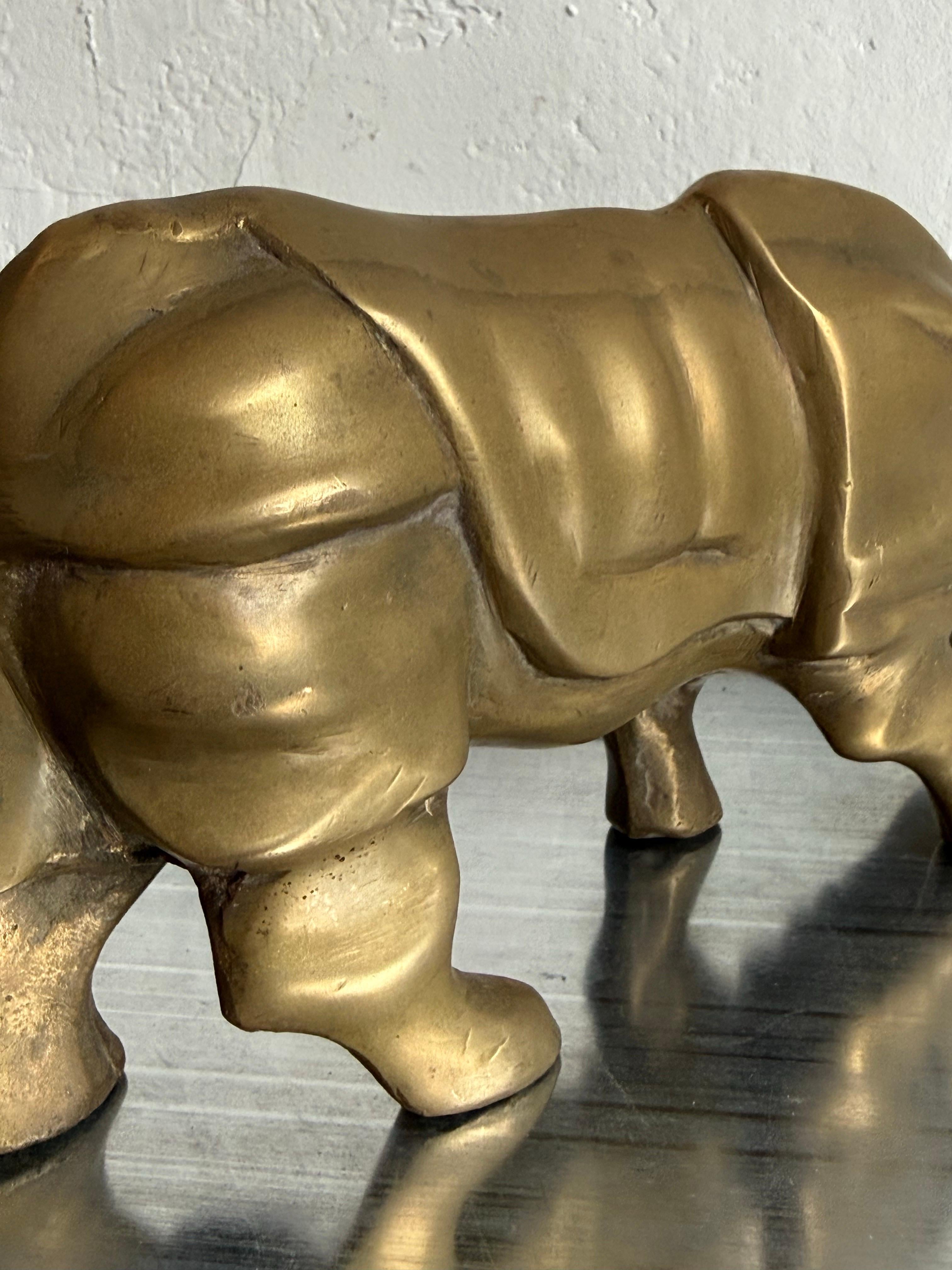 Scultura moderna brasiliana di rinoceronte in bronzo, anni '70 in vendita 4