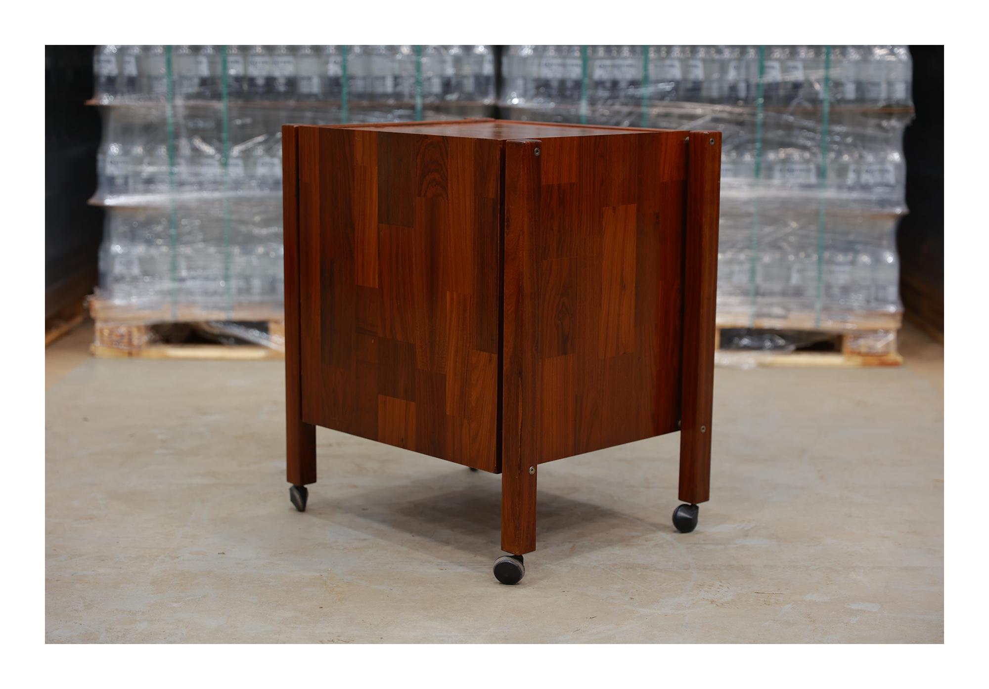 Brazilian Modern Cabinet with Three Drawers in Rosewood, Jorge Zalszupin, 1960s In Good Condition For Sale In New York, NY