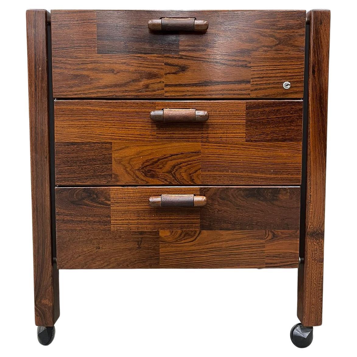 Brazilian Modern Cabinet with Three Drawers in Rosewood, Jorge Zalszupin, 1960s For Sale