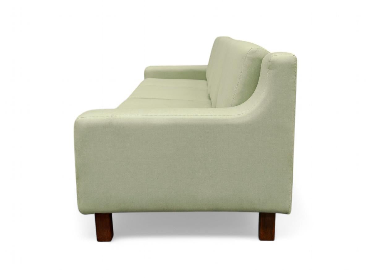 Mid-Century Modern Canapé moderne brésilien en tissu vert et bois dur, Sergio Rodrigues, 1960 en vente