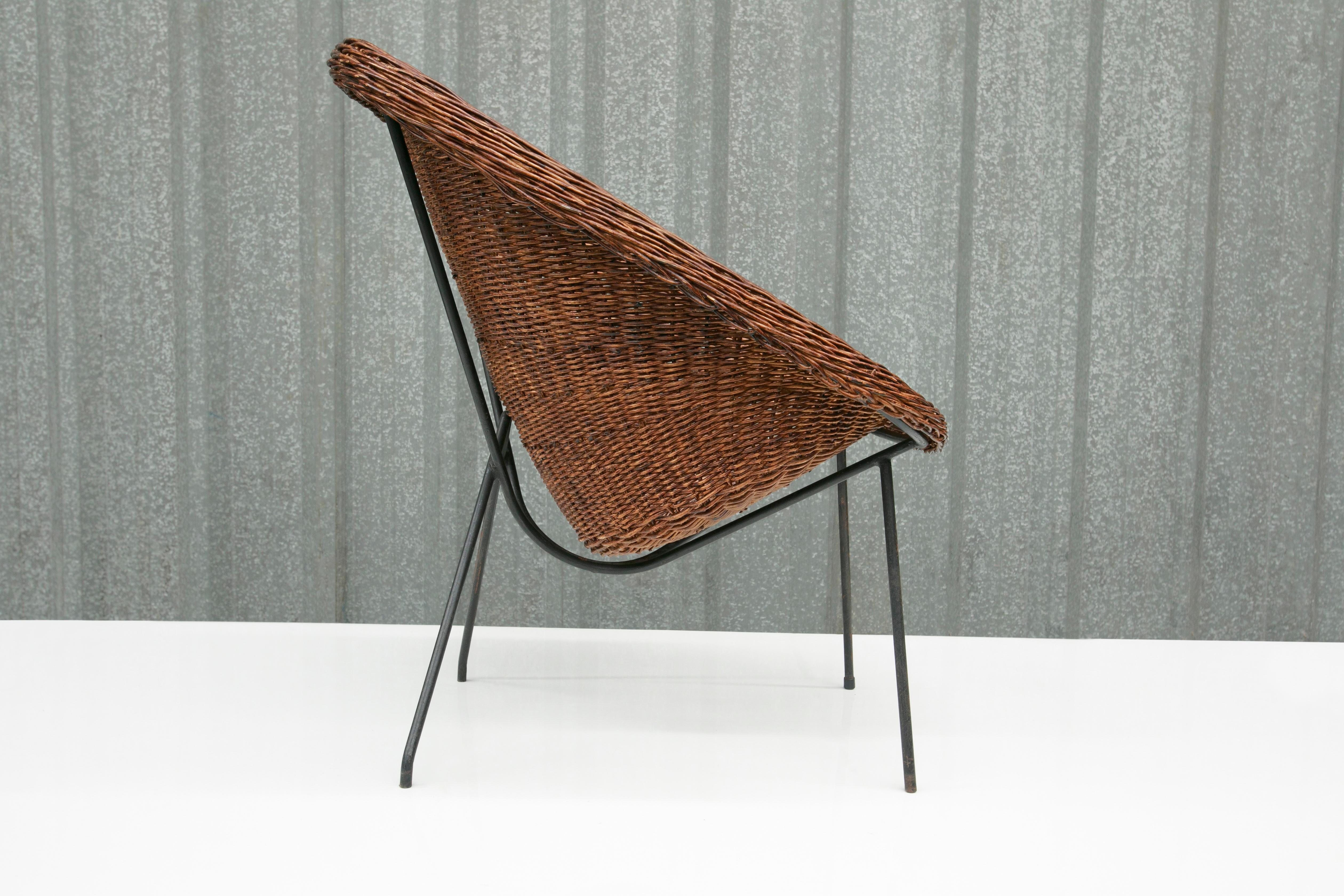 Caning Brazilian Modern Chair in Cane & Iron by Carlo Hauner & Martin Eisler, 1955 For Sale