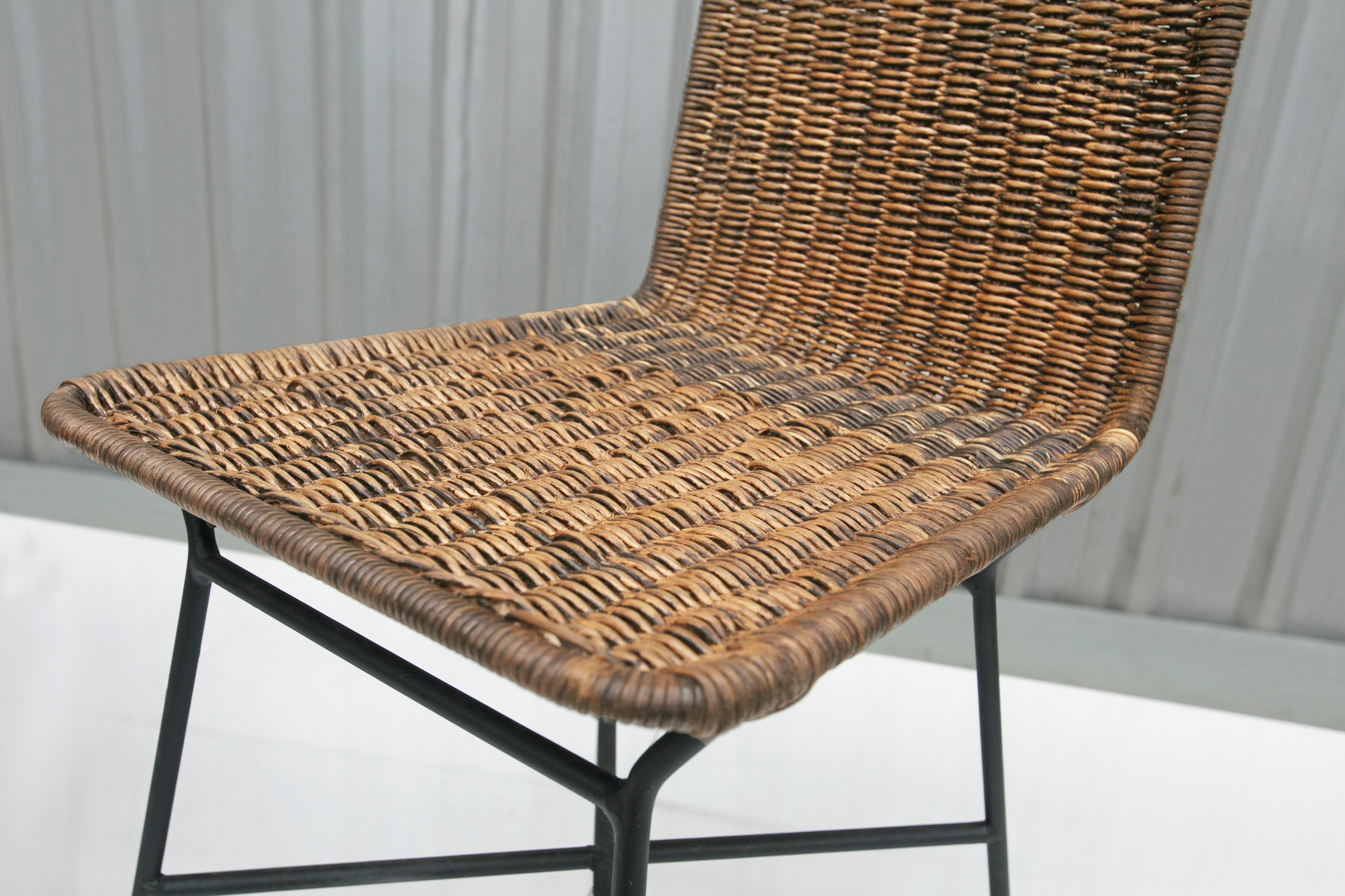 Brasilianische moderne Stühle aus Rohrgeflecht und Metall von Carlo Hauner, 1950er Jahre, Brasilien (Gehstock) im Angebot
