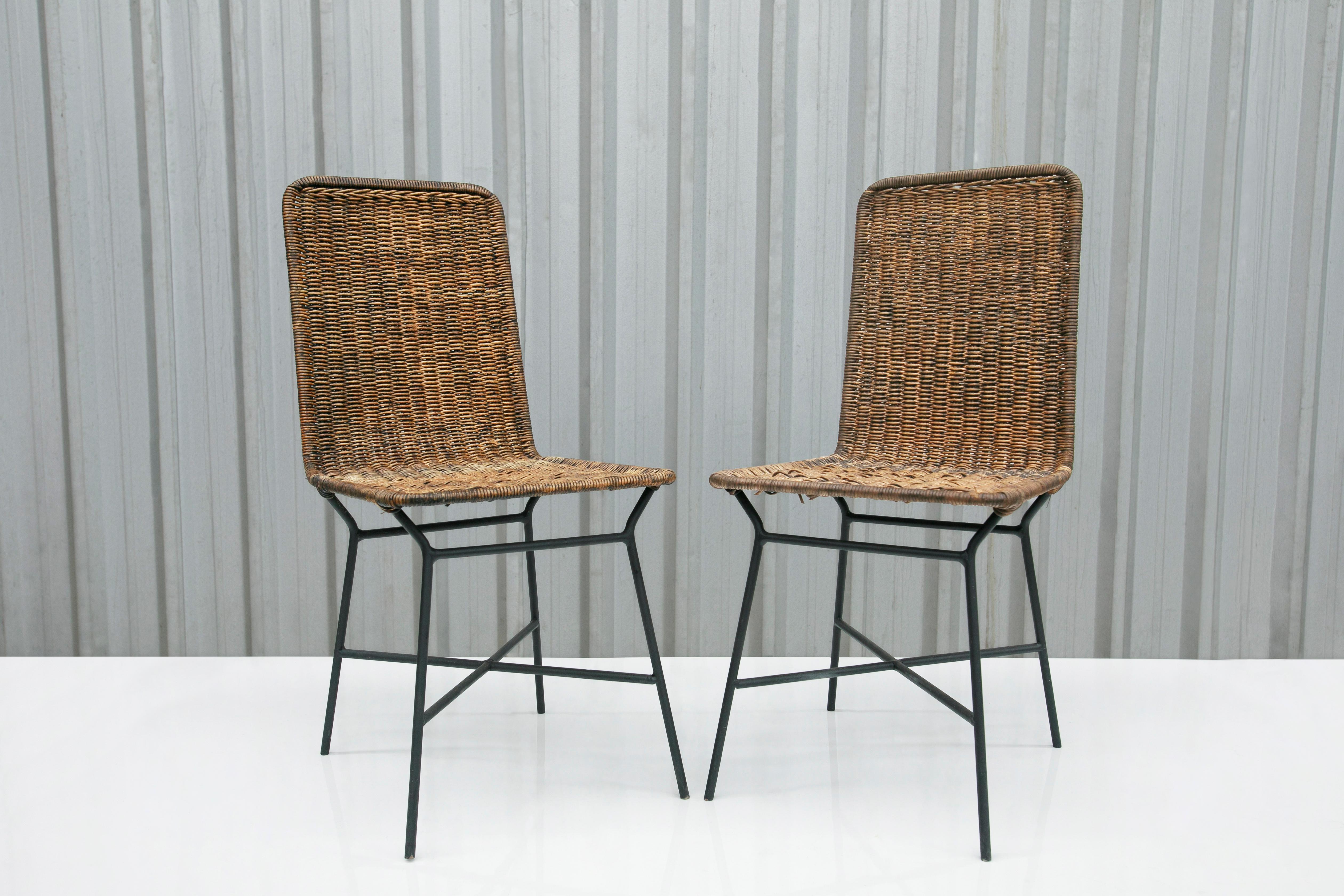 Brasilianische moderne Stühle aus Rohrgeflecht und Metall von Carlo Hauner, 1950er Jahre, Brasilien im Angebot 1