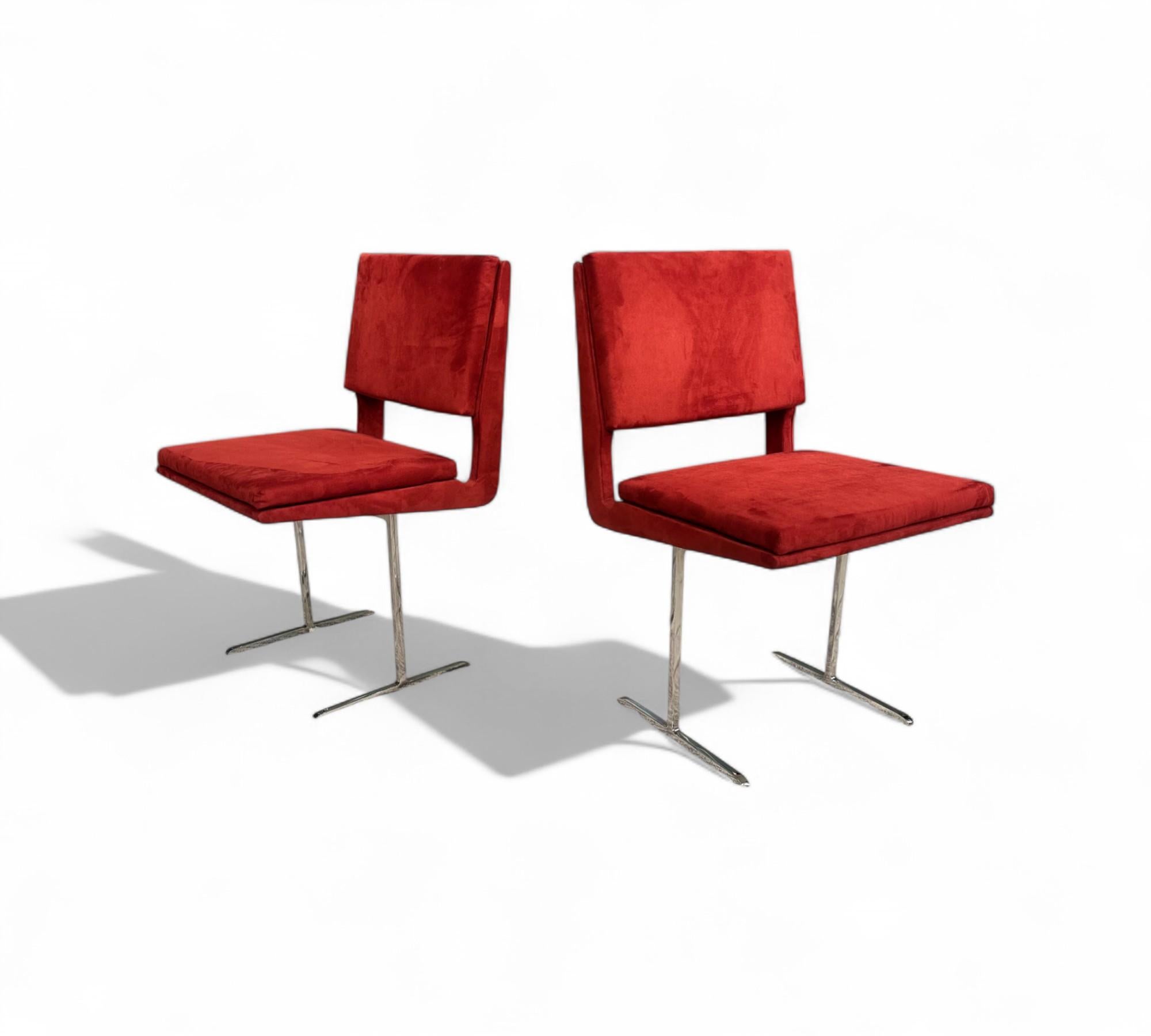 Mid-Century moderno Sedie moderne brasiliane in cromo e camoscio rosso, Jorge Zalszupin, 1965 Brasile in vendita