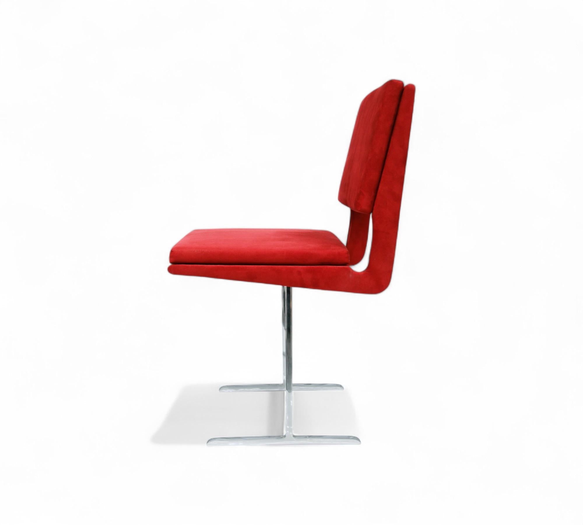 Sedie moderne brasiliane in cromo e camoscio rosso, Jorge Zalszupin, 1965 Brasile in vendita 1