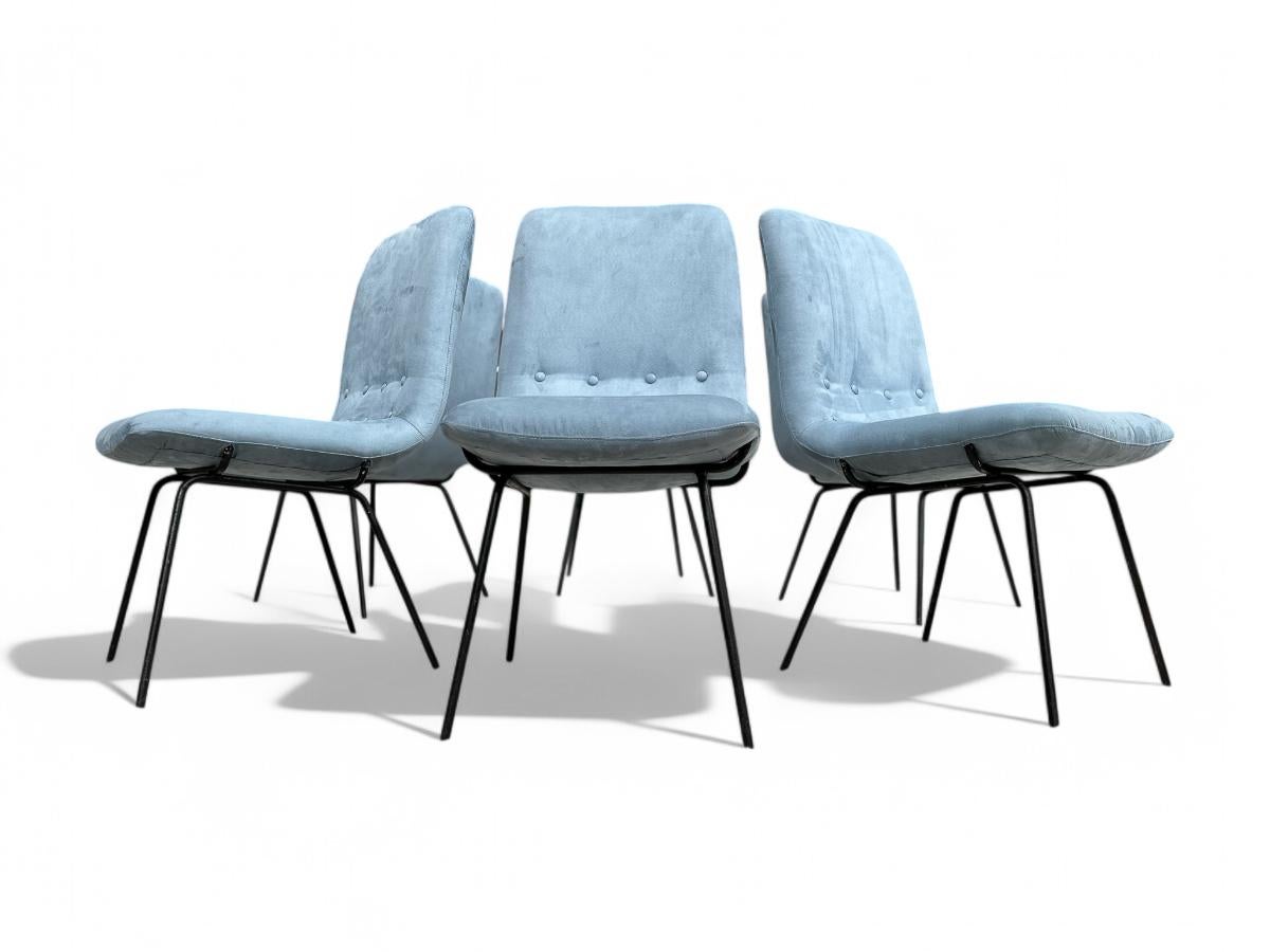 Brazilian Modern Chairs in Metal & Suede, Carlo Hauner, 1950s, Brazil In Good Condition For Sale In New York, NY