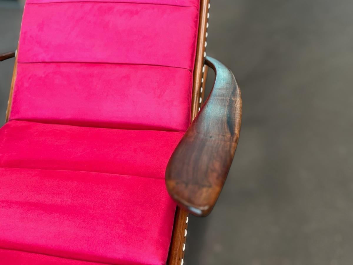Chaise moderna brasiliana in legno di Caviuna e Ultrasuede, Pierre Wood, anni '50 in vendita 7