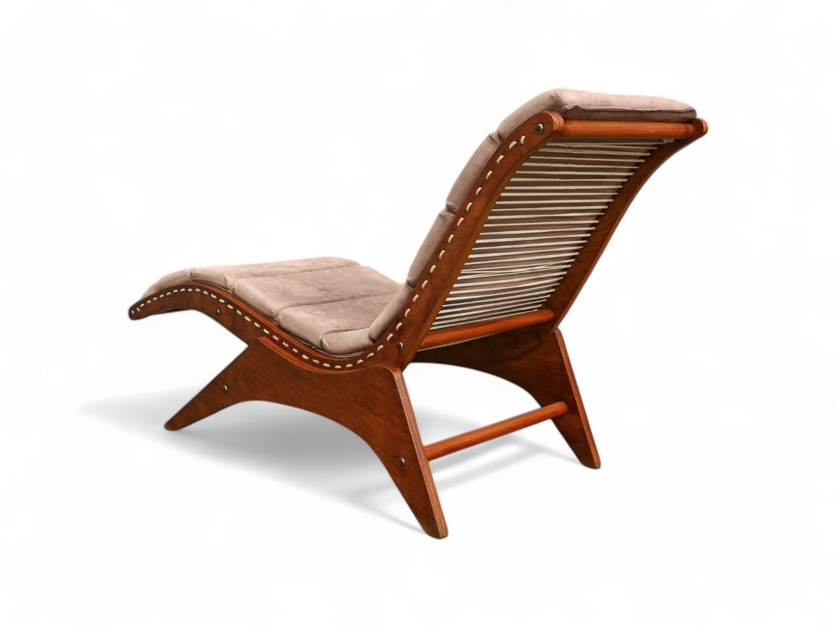 Mid-Century moderno Chaise Lounge moderna brasiliana di Jose Zanine Caldas, 1950, Brasile in vendita