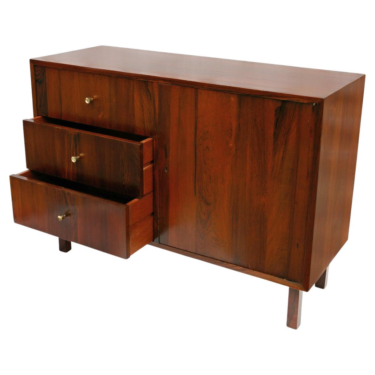 Cassapanca moderna brasiliana in legno duro e ottone di Geraldo de Barros, 1950, Brasile in vendita 6
