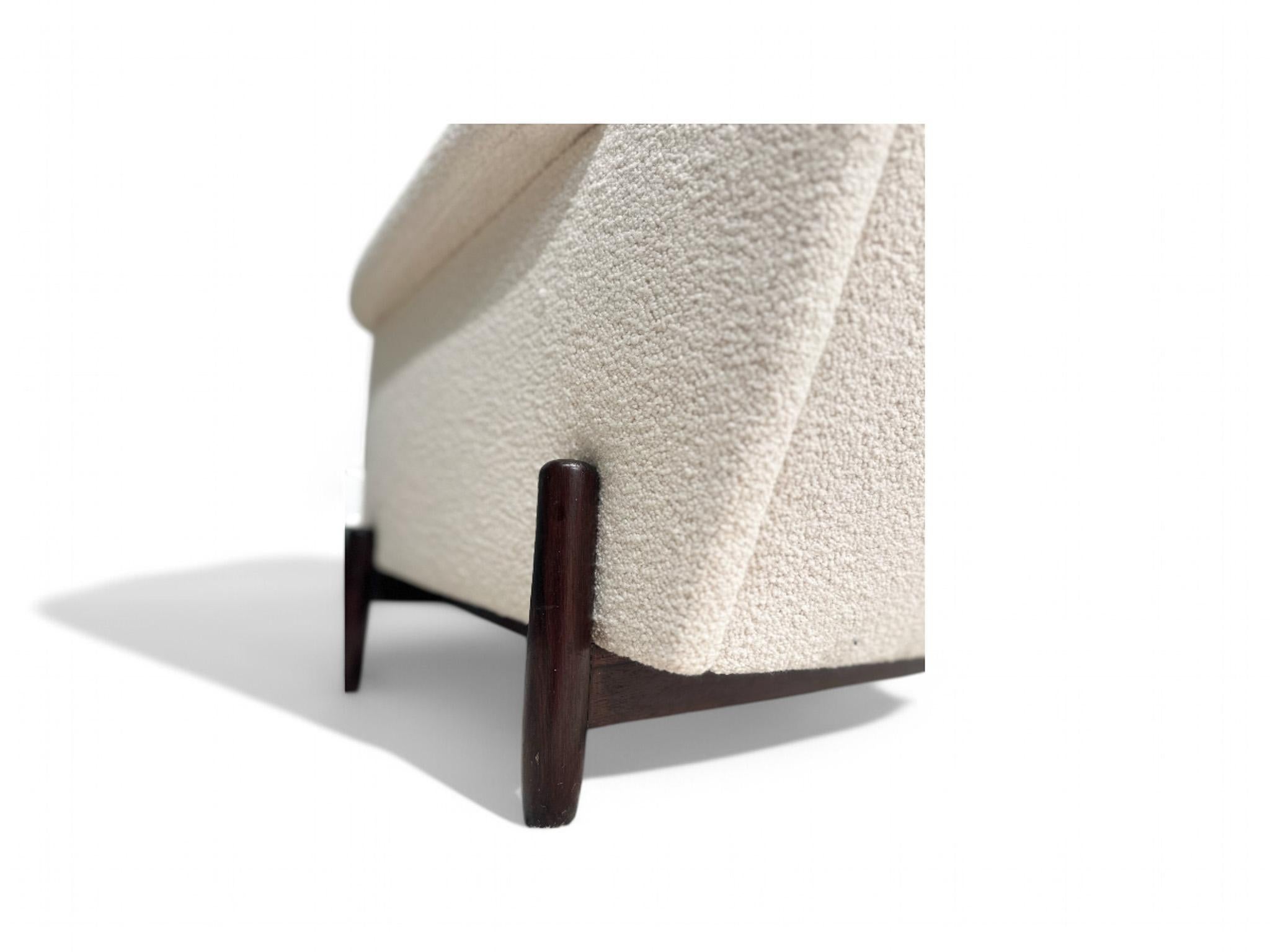 Brazilian Modern Club Chair in Hardwood & Boucle, Jorge Jabour, 1960’s For Sale 6