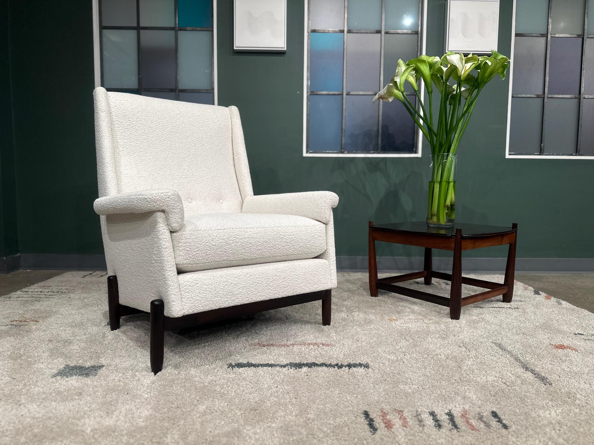 Brazilian Modern Club Chair in Hardwood & Boucle, Jorge Jabour, 1960’s For Sale 7
