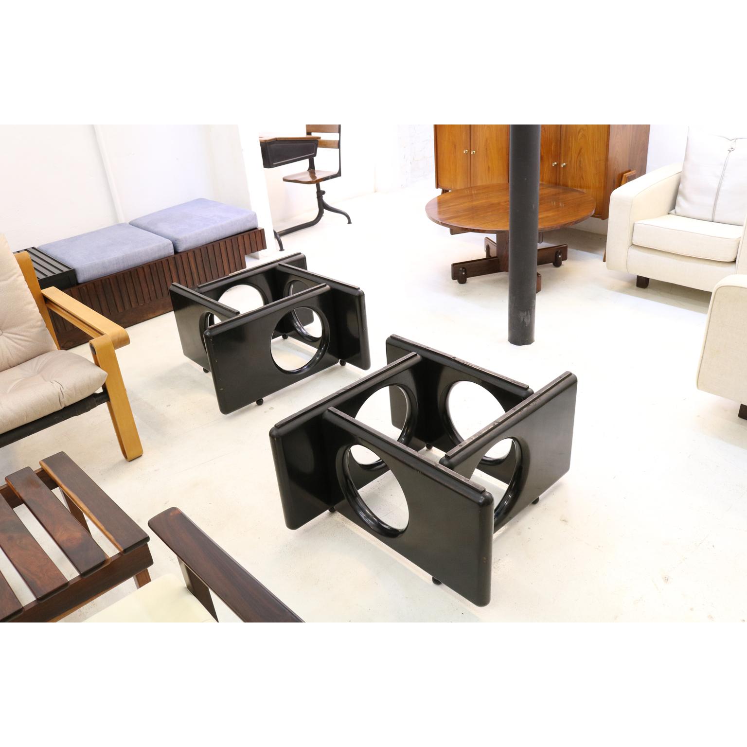 Post-Modern Brazilian Modern Coffee Table by Sergio Rodrigues in Lacquered Wood For Sale