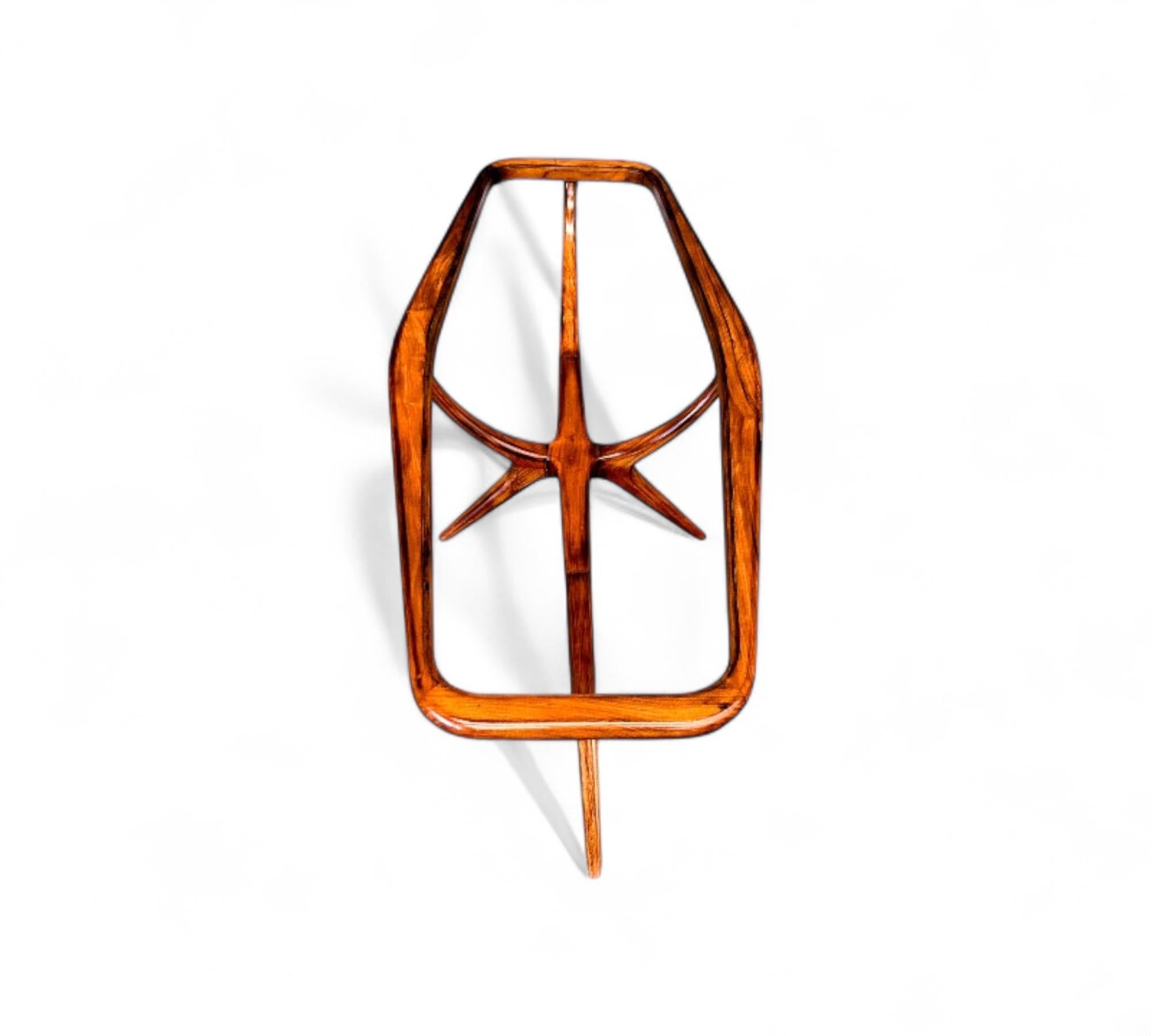 Table basse moderne brésilienne en caviuna et verre, Giuseppe Scapinelli, années 1950 Bon état - En vente à New York, NY