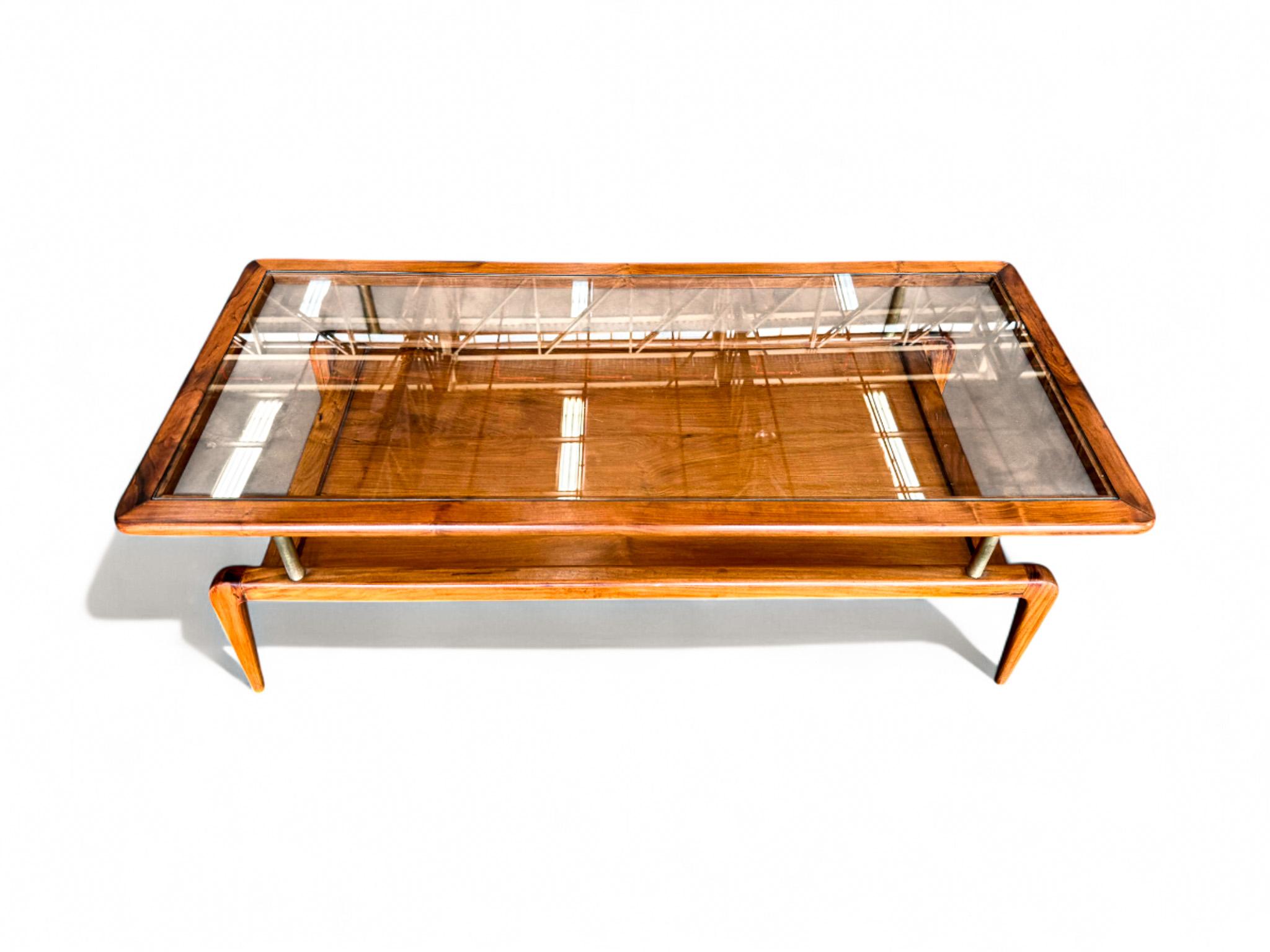 Table basse moderne brésilienne en Caviuna et verre, Giuseppe Scapinelli, c.1950s en vente 2