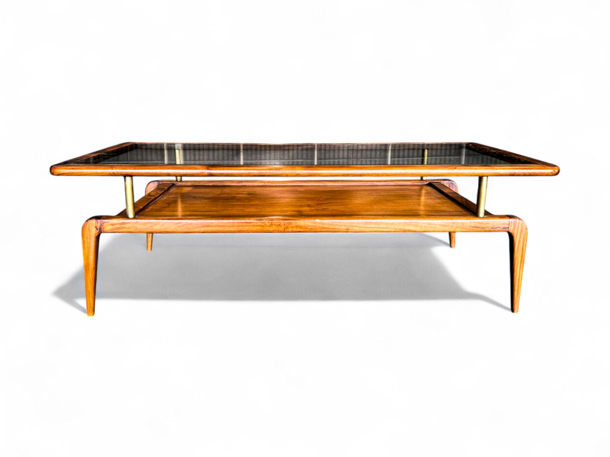 Mid-Century Modern Table basse moderne brésilienne en Caviuna et verre, Giuseppe Scapinelli, c.1950s en vente