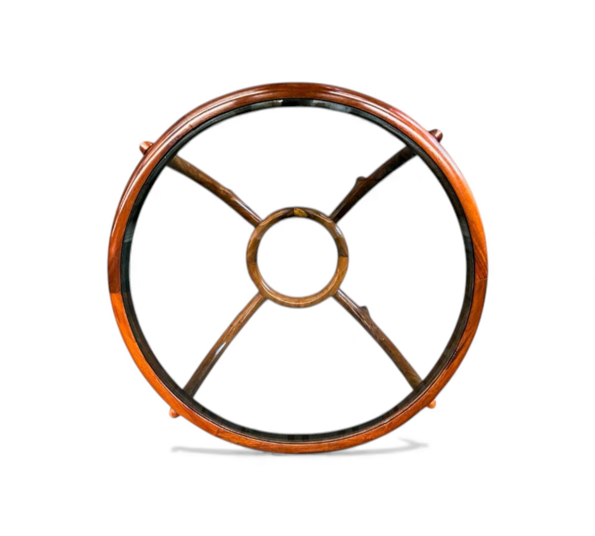 Table basse moderne brésilienne en bois dur et verre, Giuseppe Scapinelli, années 1950 Bon état - En vente à New York, NY