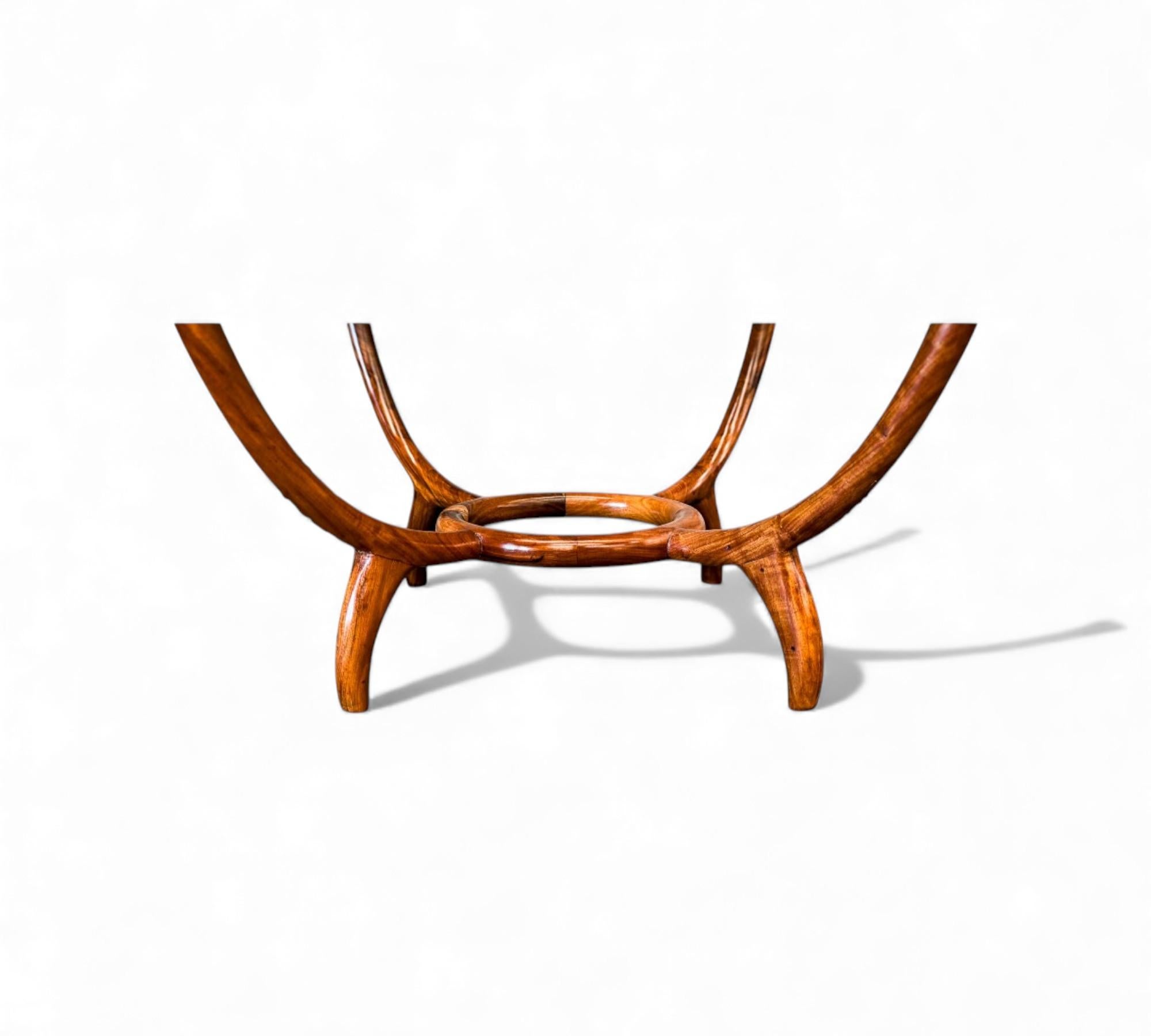 Table basse moderne brésilienne en bois dur et verre, Giuseppe Scapinelli, années 1950 en vente 1