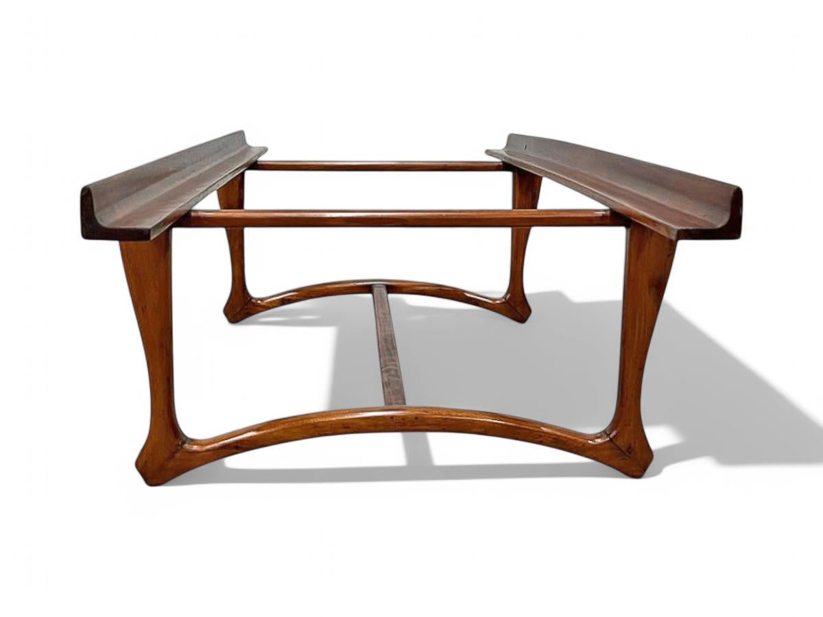 Brésilien Table basse moderne brésilienne en bois dur et verre, Giuseppe Scapinelli, vers 1950 en vente