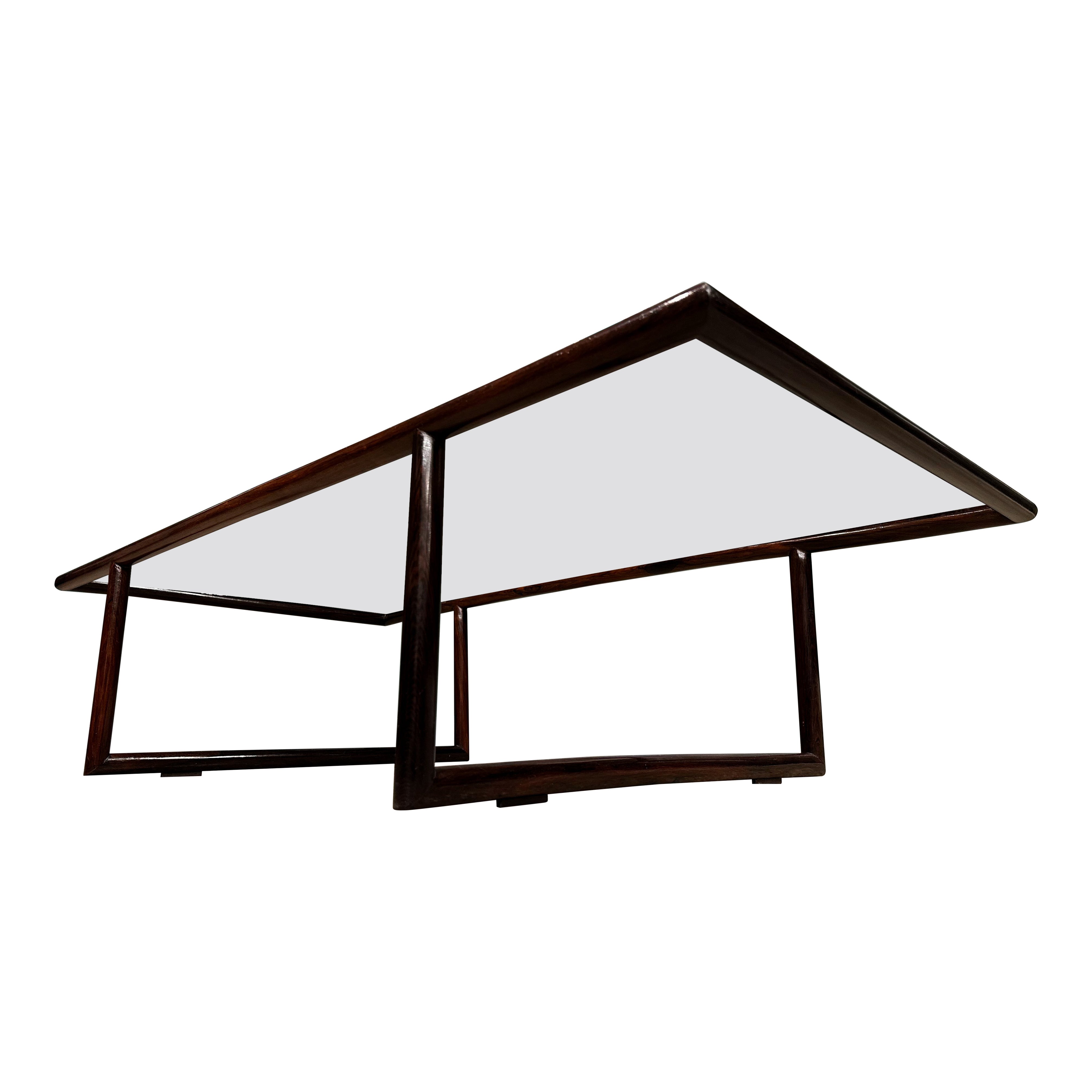 Moderner brasilianischer Couchtisch aus Hartholz und Glas, Joaquim Tenreiro, ca. 1960er Jahre