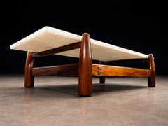 Table basse moderne brésilienne en bois dur et marbre, cinéma Cimo, vers 1950