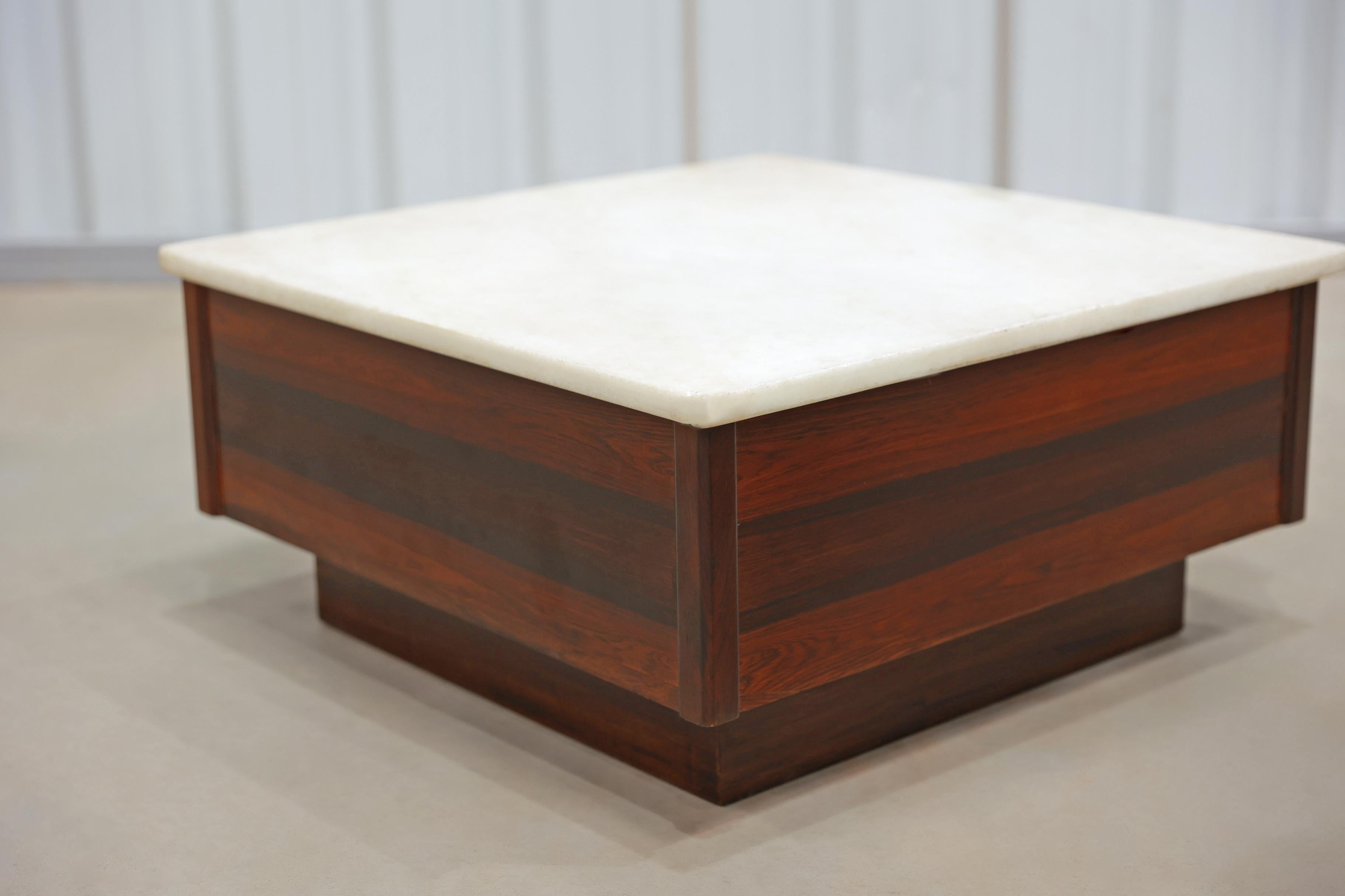 20th Century Brazilian Modern Coffee Table in Hardwood & Marble Top, Unknown, c. 1960 For Sale