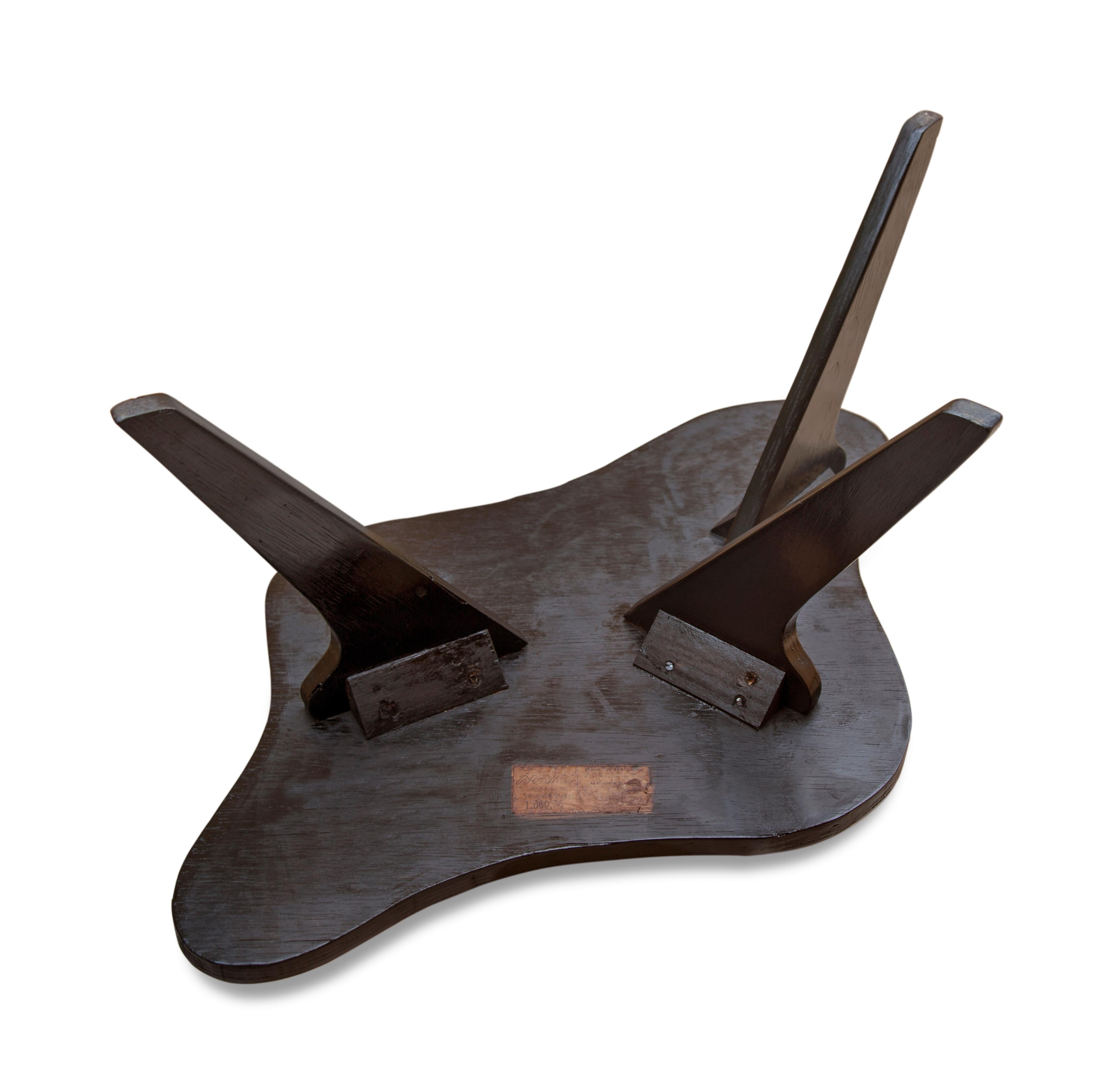 Metà XX secolo Tavolino da caffè moderno brasiliano in Wood e nero, Zanine Caldas, 1950, Brasile in vendita
