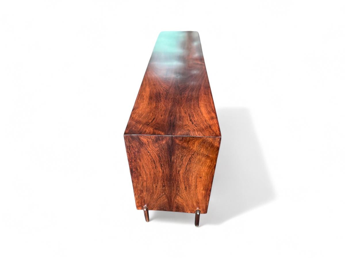 Brasilianische moderne Anrichte aus Hartholz von Francisco Alva, ca. 1960er Jahre im Angebot 4