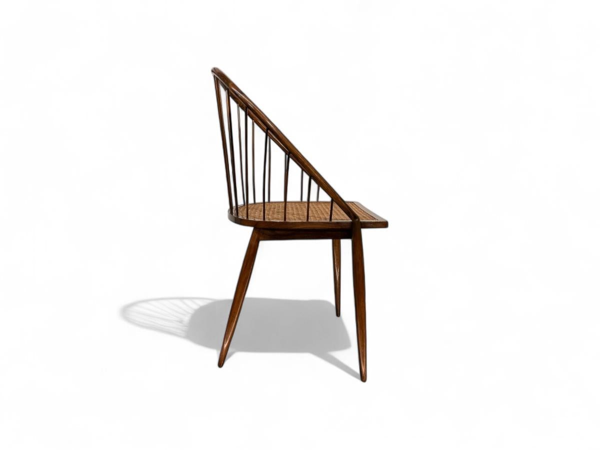 Chaise moderne brésilienne Curva en bois de rose et cannage, Joaquim Tenreiro, années 1960 en vente 1