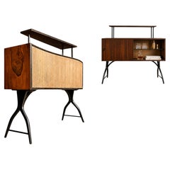 Brazilian Modern Curved Bar in Rosewood and Ebonized Hardwood, Brazil, 1950s