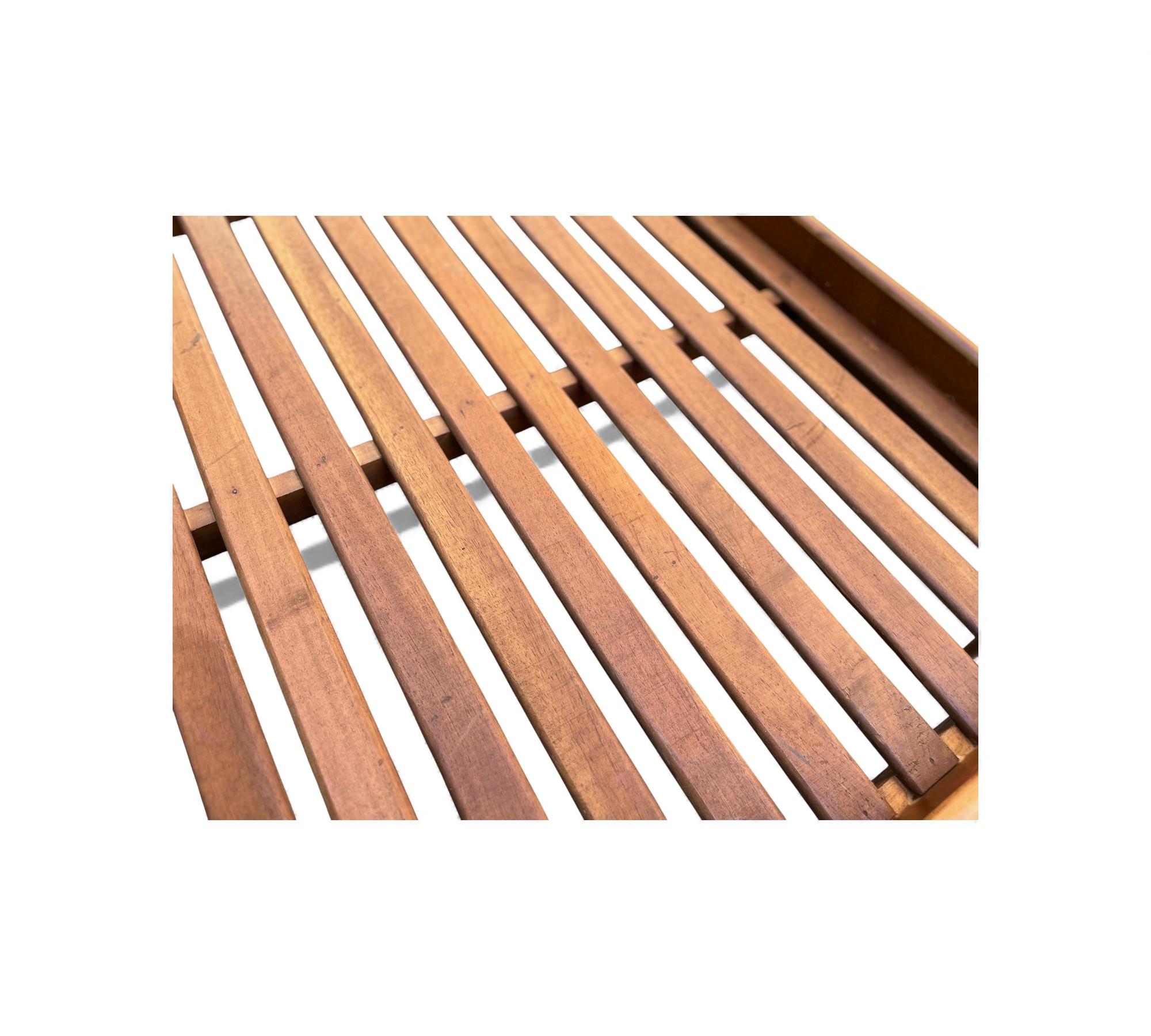 Brazilian Modern Day Bed in Hardwood by Giuseppe Scapinelli, c. 1950s en vente 5