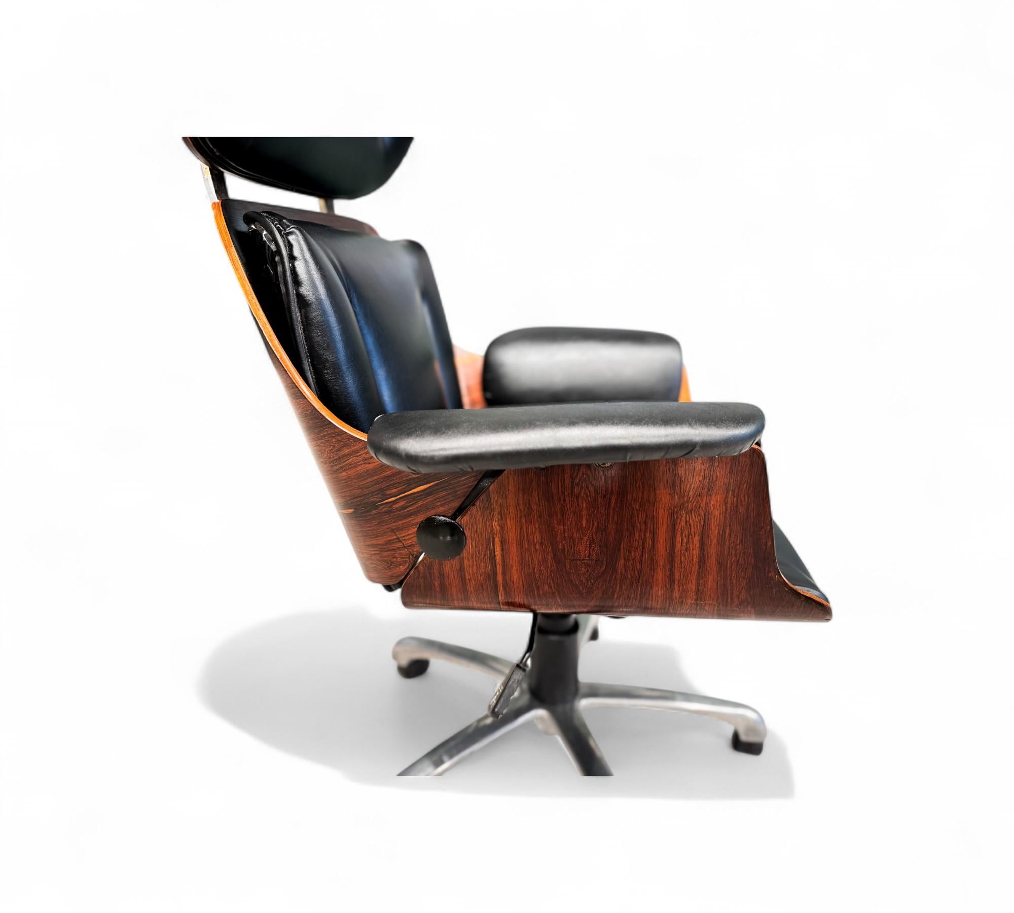 Brazilian Modern Desk Chair in Hardwood & Metal, Carlo Fongaro, Brazil, c. 1970s For Sale 6