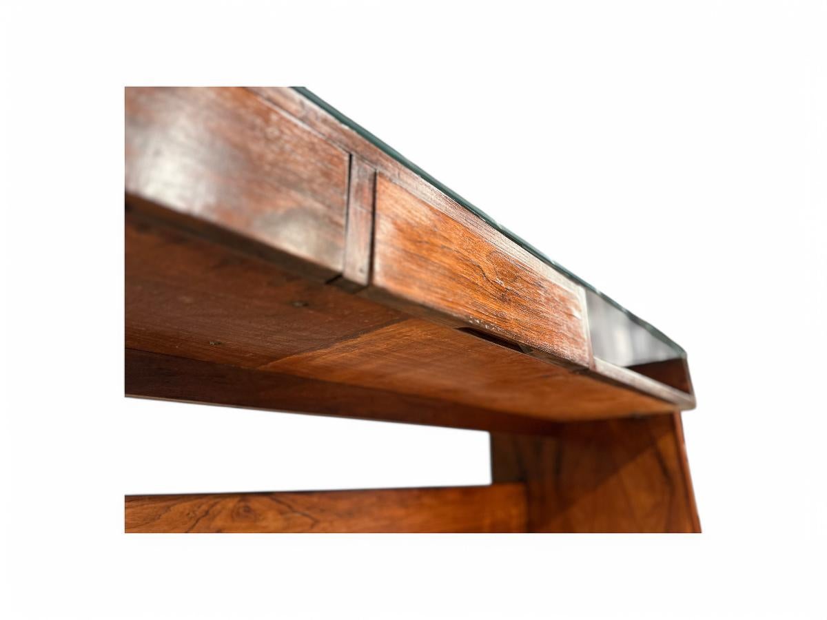 Bureau moderne brésilien en bois de feuillus de Joaquim Tenreiro pour Bloch, 1966 en vente 1