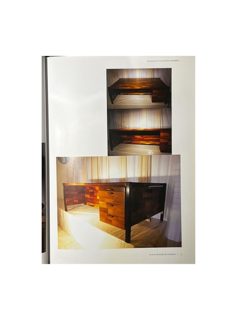 Escritorio moderno brasileño en madera dura y tres cajones, Jorge Zalszupin, 1965 en venta 4