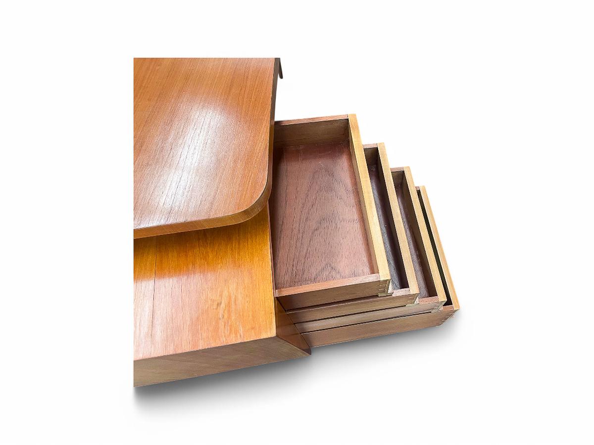 Bureau moderne brésilien de forme organique en bois dur, Joaquim Tenreiro, années 1950 en vente 8