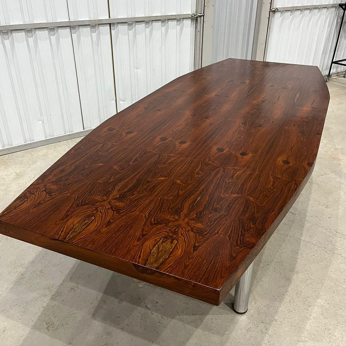 20th Century Brazilian Modern Dining or Conference Table in Hardwood, Metal, Sergio Rodrigues For Sale