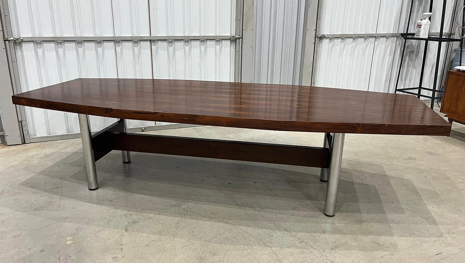Brazilian Modern Dining or Conference Table in Hardwood, Metal, Sergio Rodrigues For Sale 3