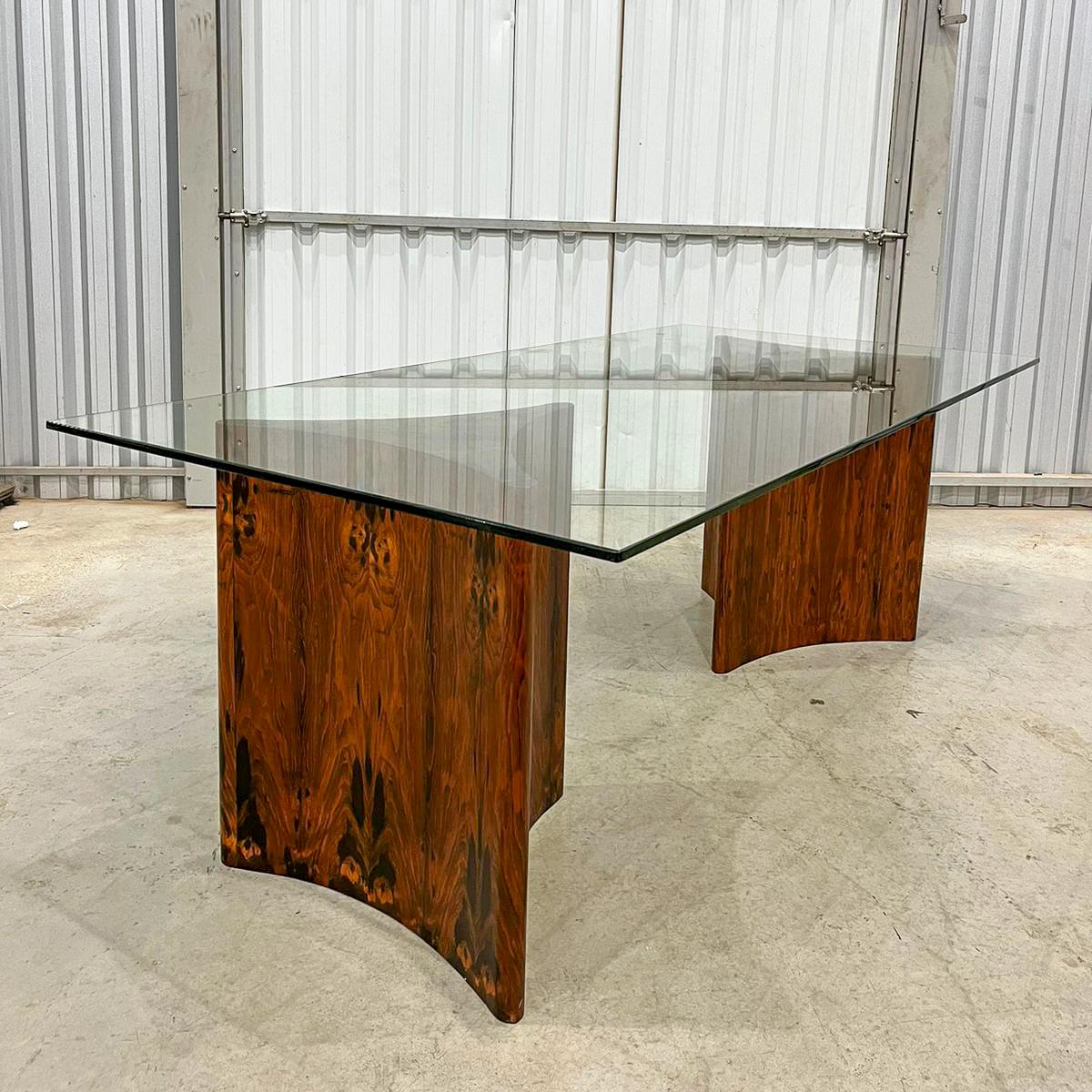 Brazilian Modern Dining Table in Hardwood & Glass by Giuseppe Scapinelli, 1950s In Good Condition For Sale In New York, NY