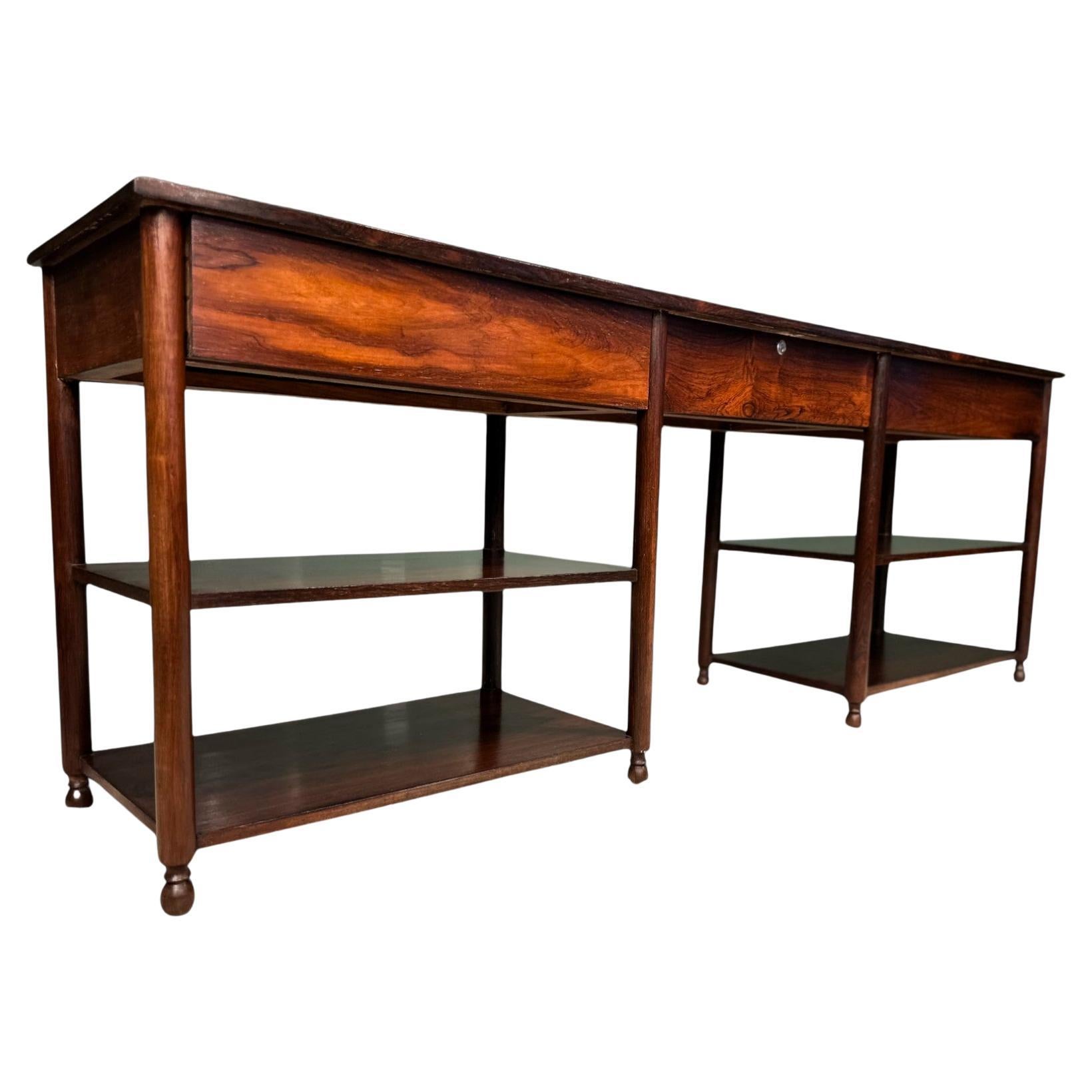Brazilian Modern Dresser/Sideboard with Drawers 
Shelves in Hardwood, 1960s