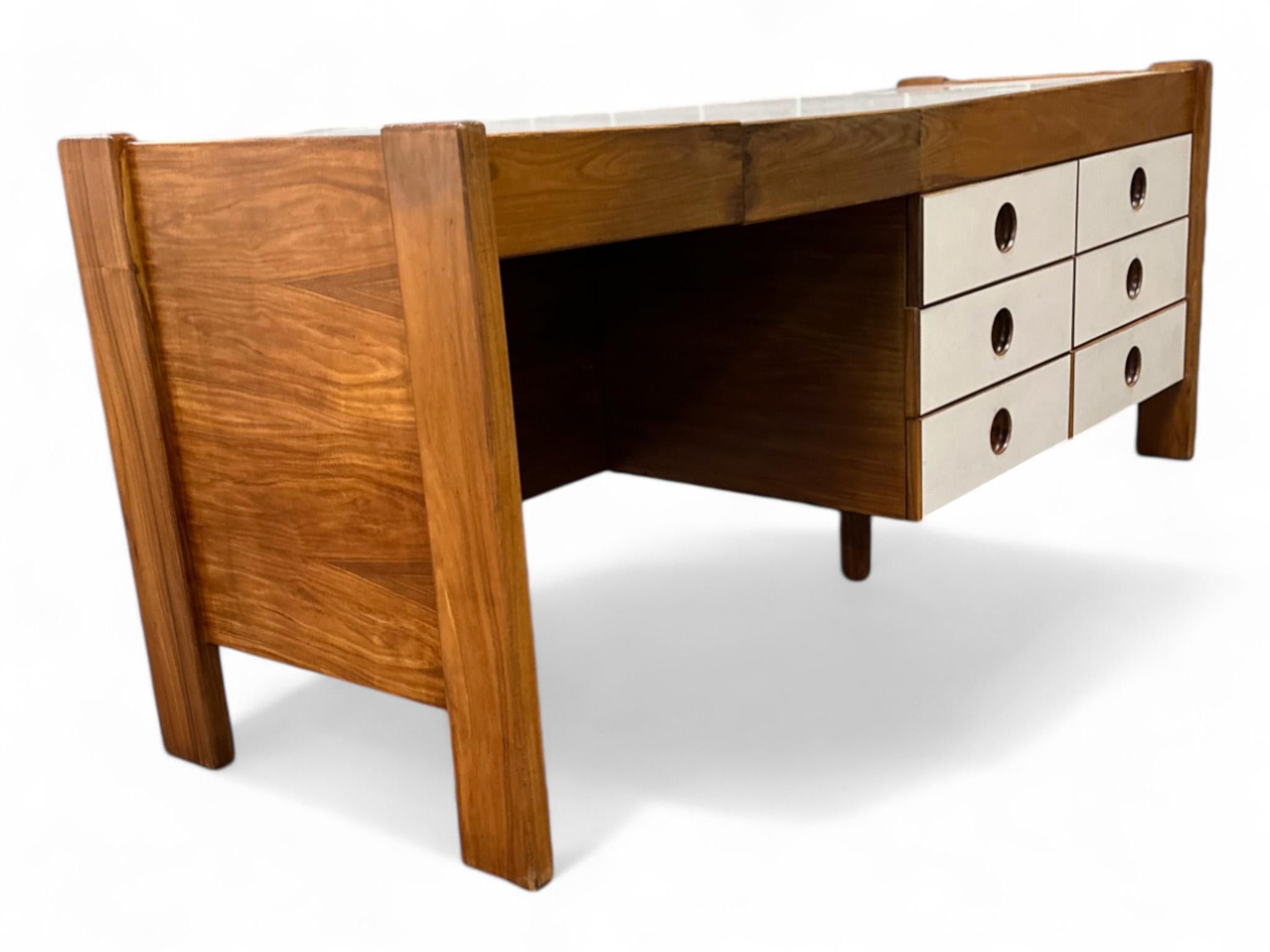 Brazilian Modern Dresser with Six drawers in Hardwood, Jorge Zalszupin, c. 1970s For Sale 5