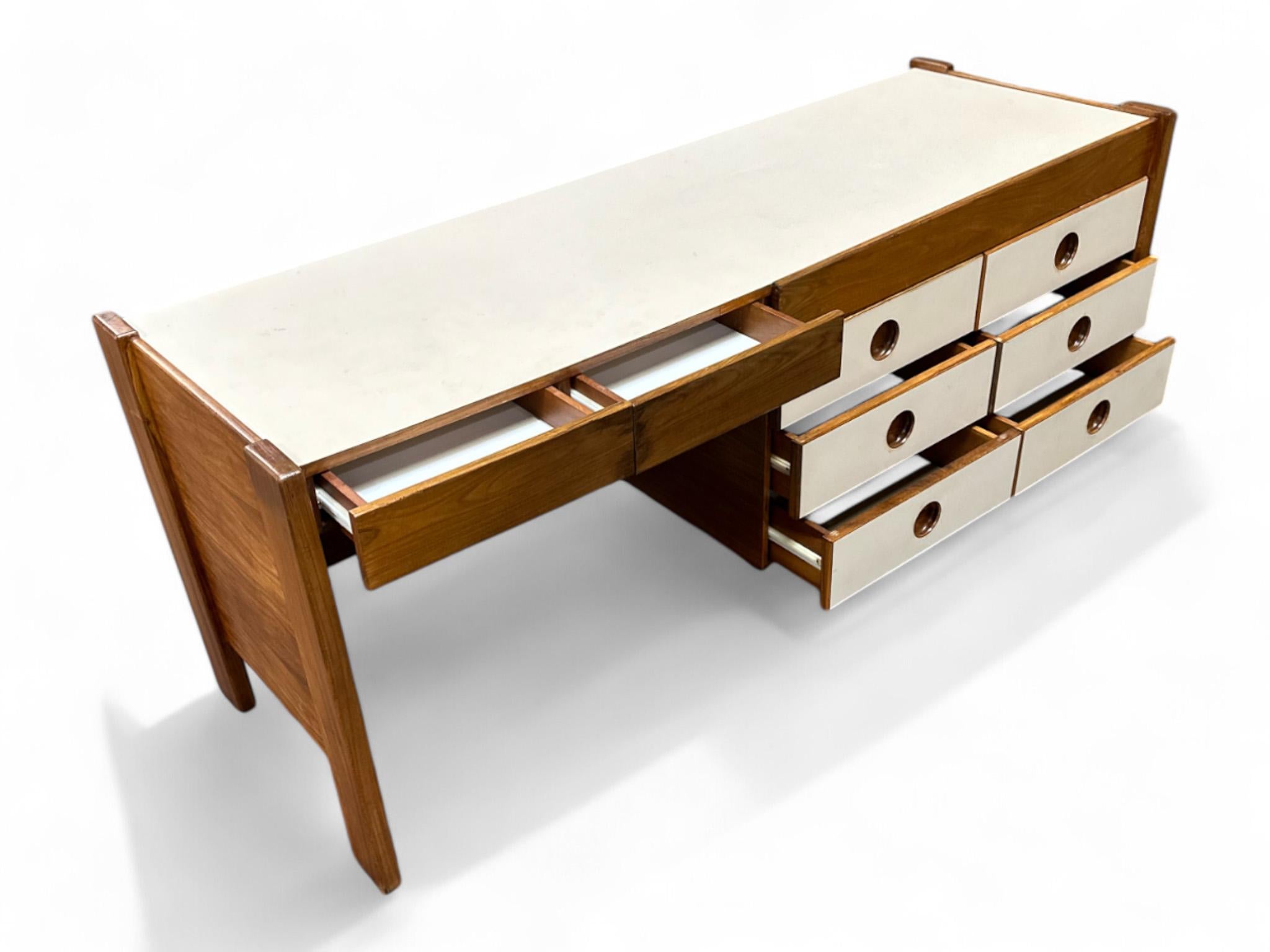 Brazilian Modern Dresser with Six drawers in Hardwood, Jorge Zalszupin, c. 1970s For Sale 8
