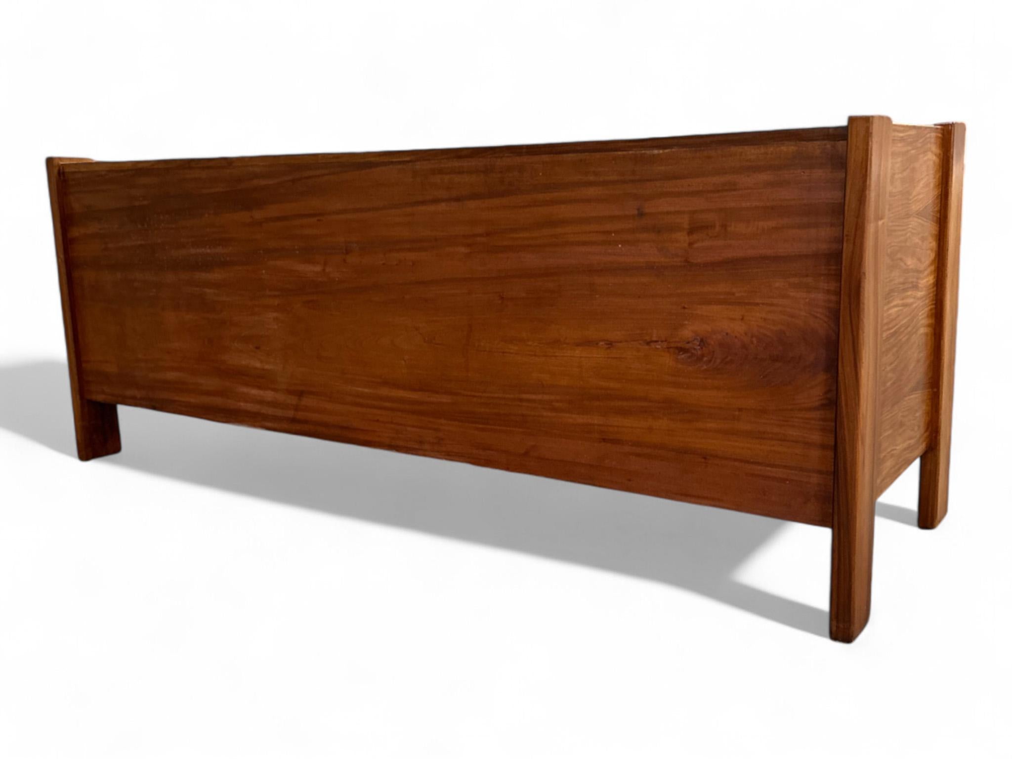 20th Century Brazilian Modern Dresser with Six drawers in Hardwood, Jorge Zalszupin, c. 1970s For Sale