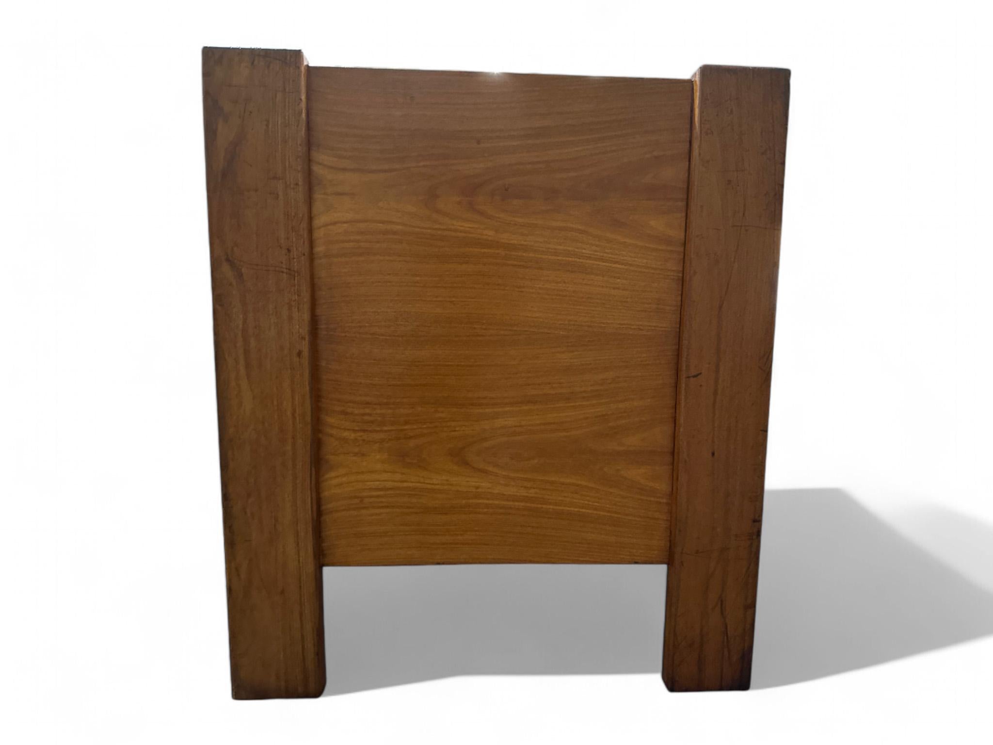 Brazilian Modern Dresser with Six drawers in Hardwood, Jorge Zalszupin, c. 1970s For Sale 1