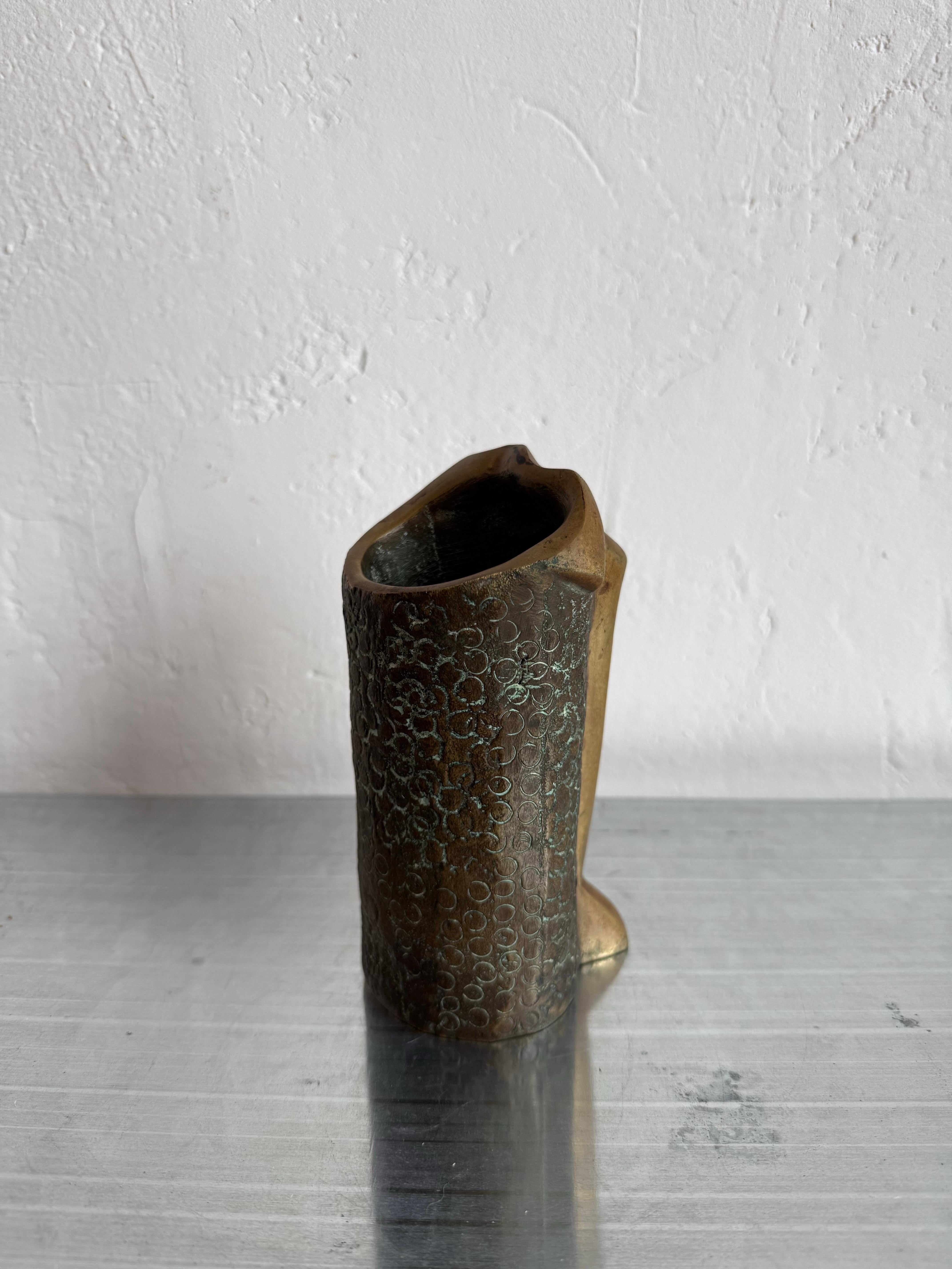 Brasilianische moderne weibliche skulpturale Vase oder Stifthalter, 1960er Jahre (20. Jahrhundert) im Angebot