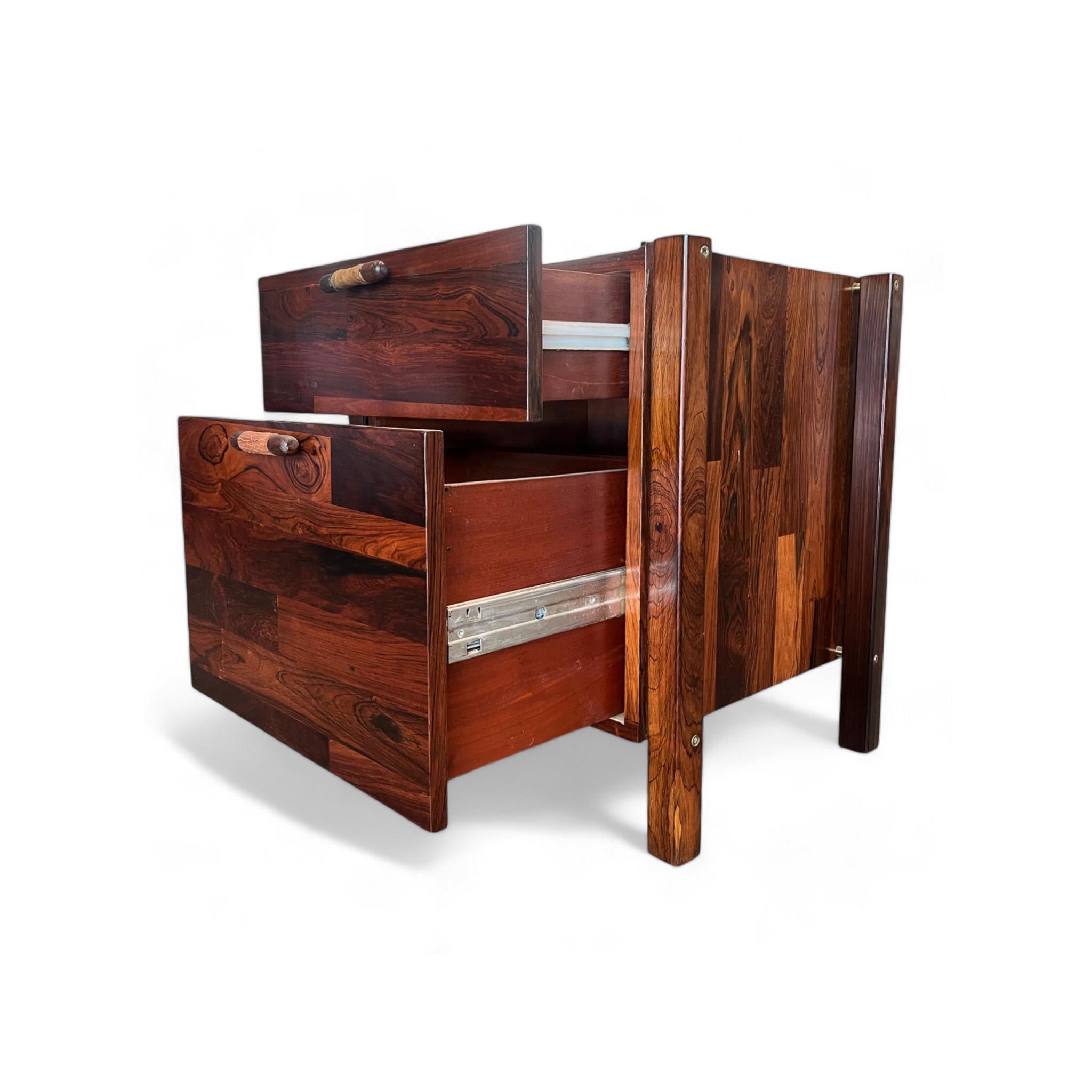 Brasilianischer moderner Aktenschrank mit Schubladen aus Hartholz, Jorge Zalszupin, 1960er Jahre im Angebot 4