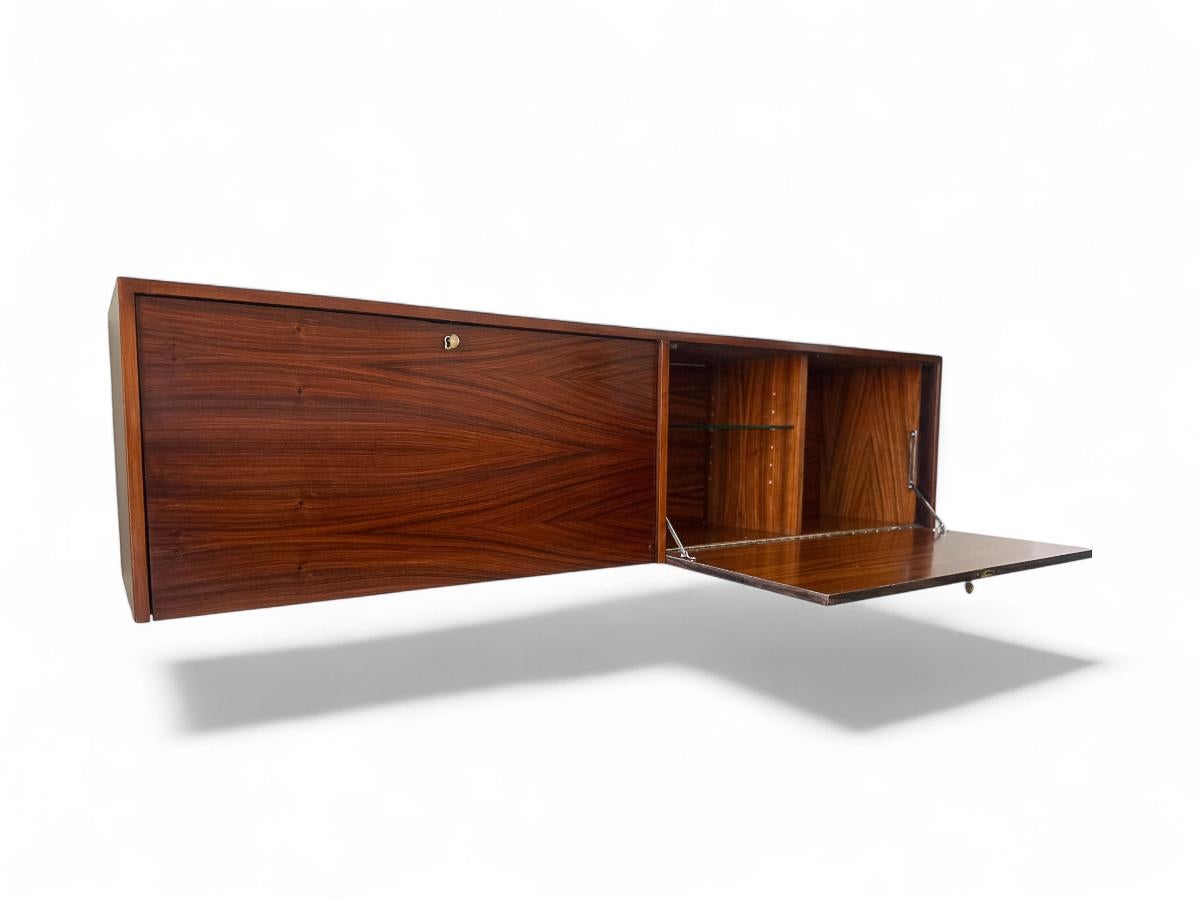 Credenza galleggiante moderna brasiliana in legno duro, Carlo Hauner, anni '50 in vendita 3