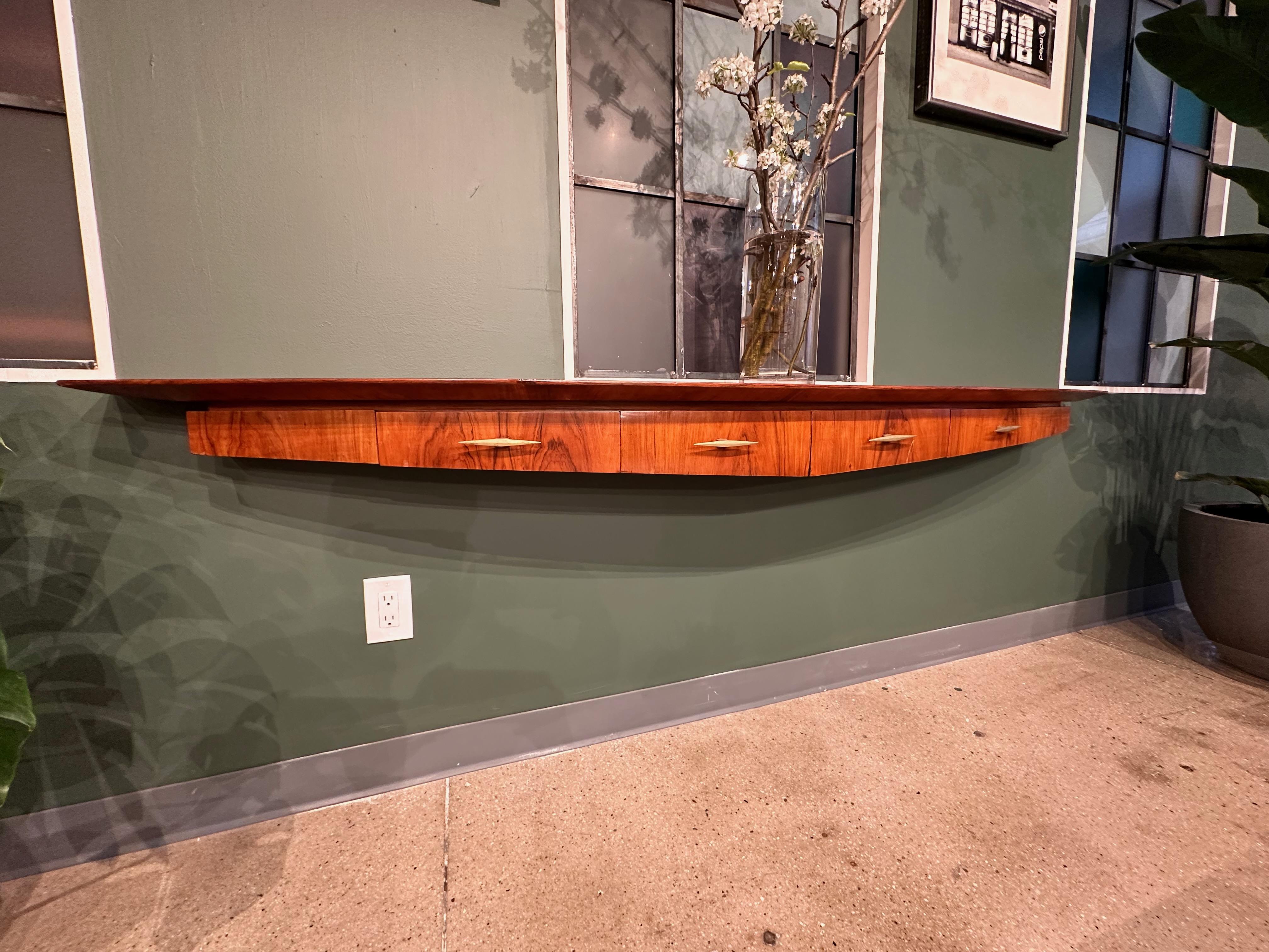 Hand-Crafted Brazilian Modern Floating Sideboard in Hardwood, Giuseppe Scapinelli, c. 1950 For Sale