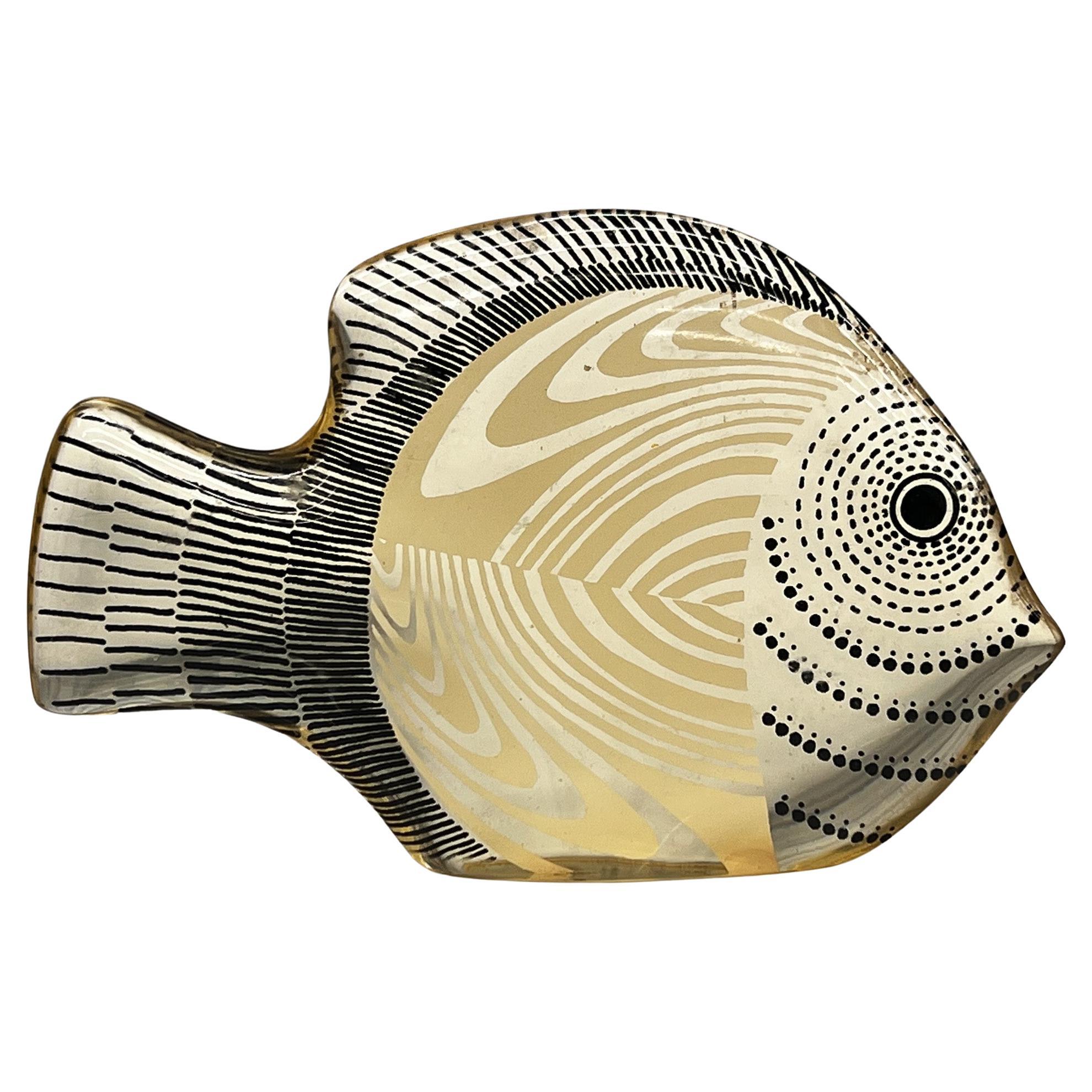 Brazilian Modern Kinetic Sculpture of a Fish in Resin,  Abraham Palatinik, 1960s For Sale