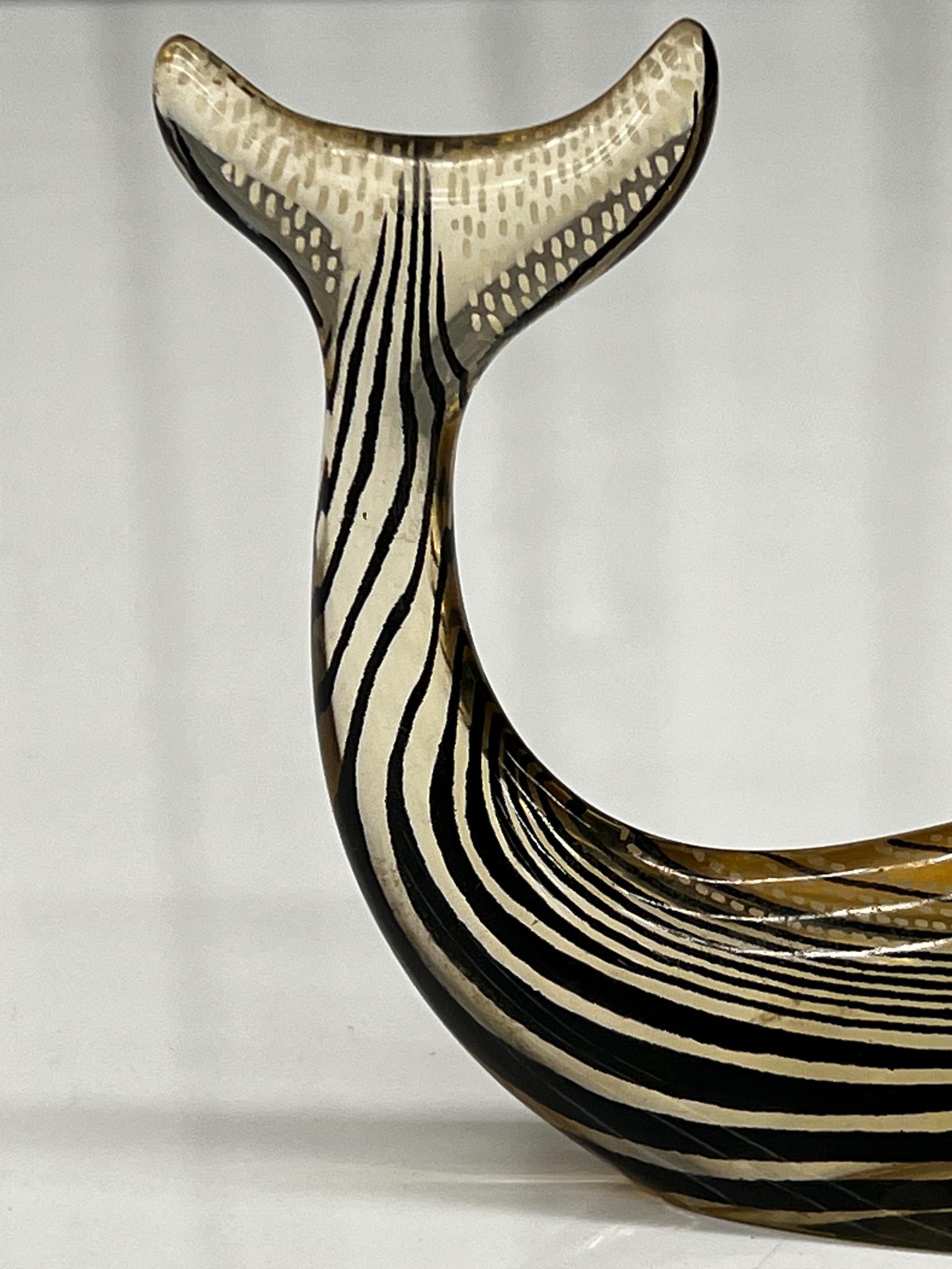 Brazilian Modern Kinetic Sculpture of a Whale in Resin, Abraham Palatinik, 1960s In Good Condition In New York, NY