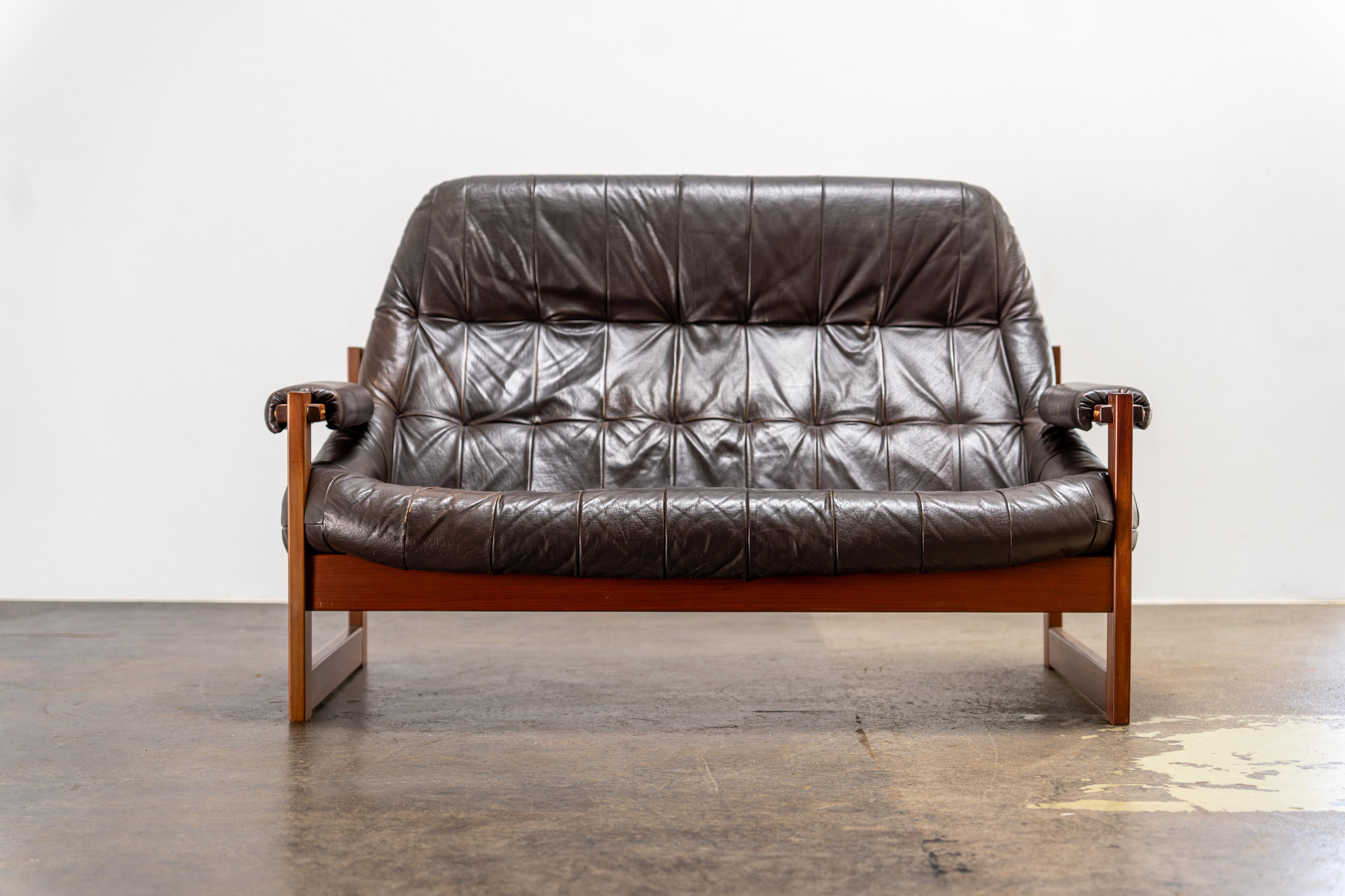 Brazilian Modern Leather Sofas and Lounge Chair by Percival Lafer Brazil, 1970s For Sale 7